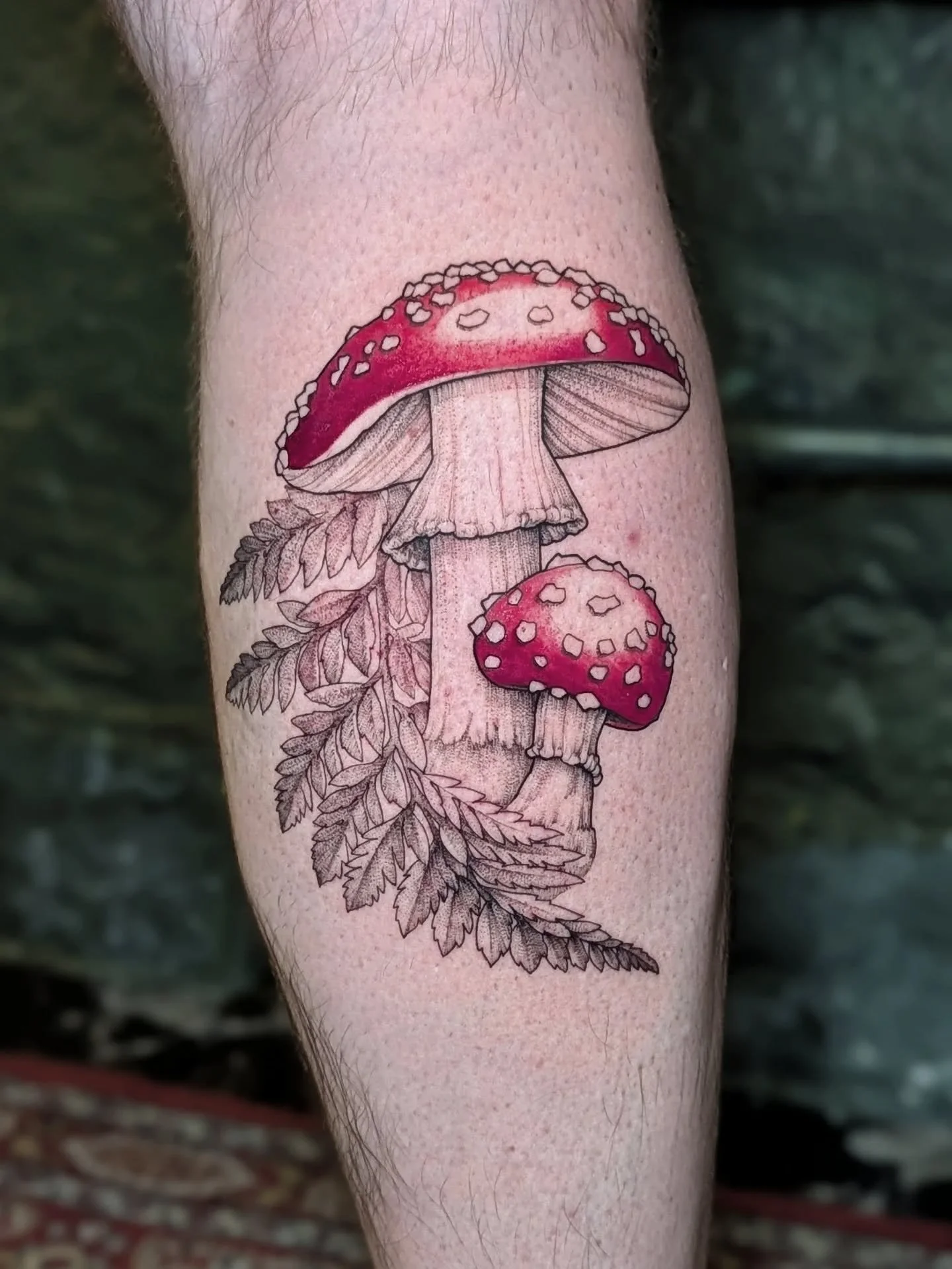 A French traveler passing through Stockholm wanted to remember his autumn vacation spent hunting mushrooms in Swedish forests 🍄
(Not this particular species though - we'd like him to stay alive! 🤣)

He loved the idea of these iconic red amanitas wi