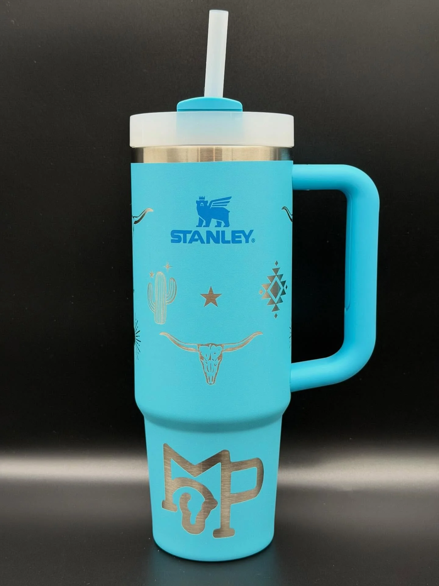 Full Wrap 30 oz Custom Engraved Tumbler 🌵☀️

cavalierecustoms.com

908-510-8553