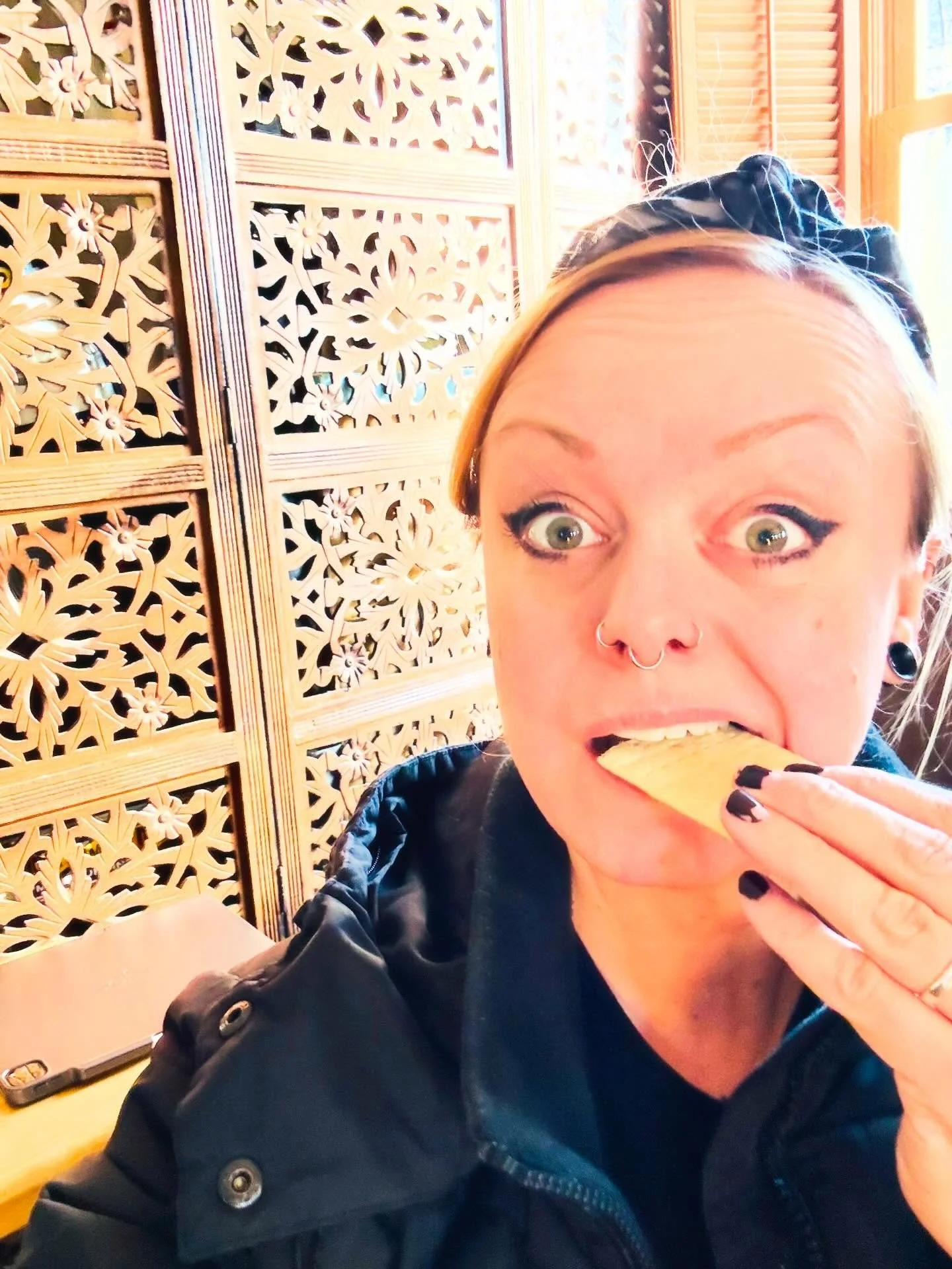 Back by popular demand: Last Friday's "Stale Cracker" face 🤣. Go be weird.