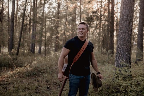 Isaac Smith | Fireside Dinner and Music Series @Arbor Crest
