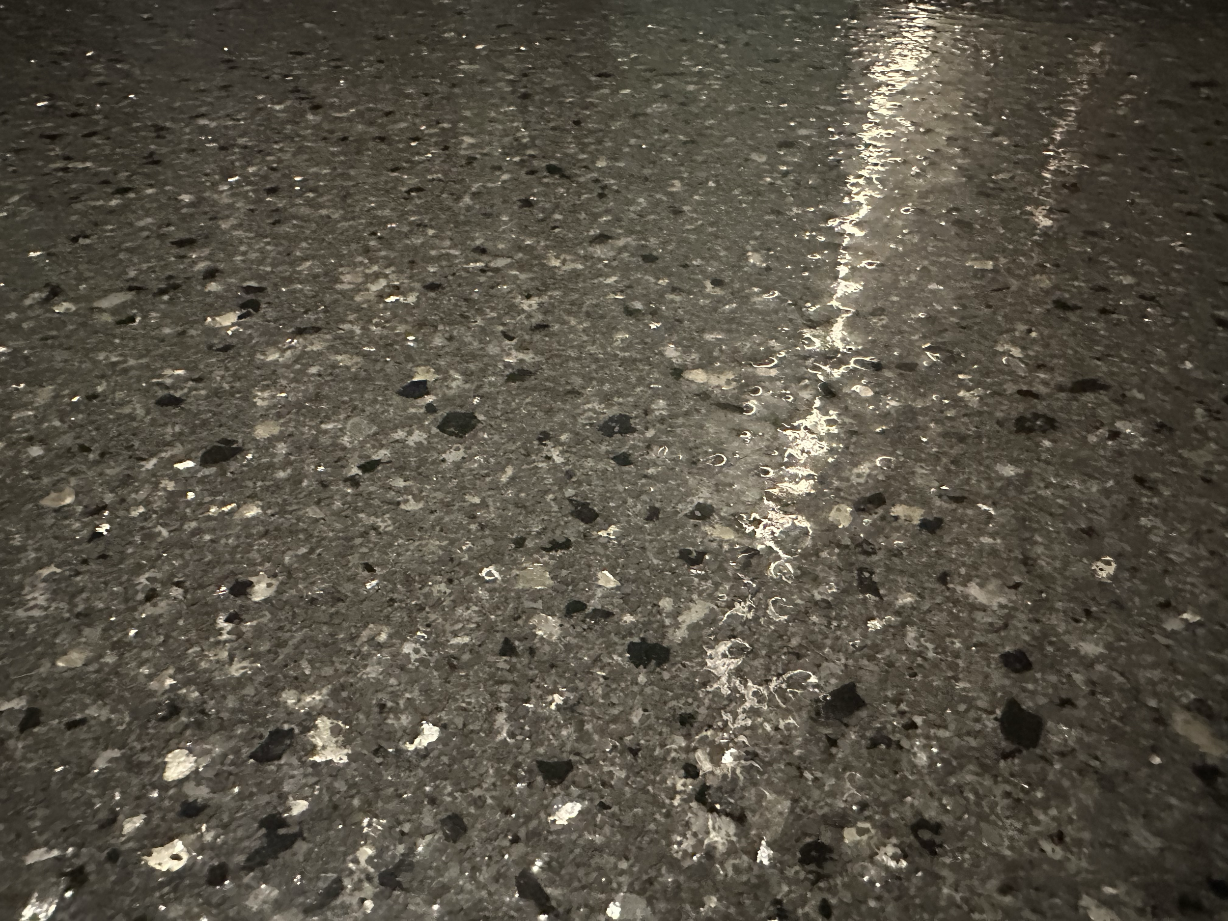 Onyx Hybrid Stone Flake Floor Babylon