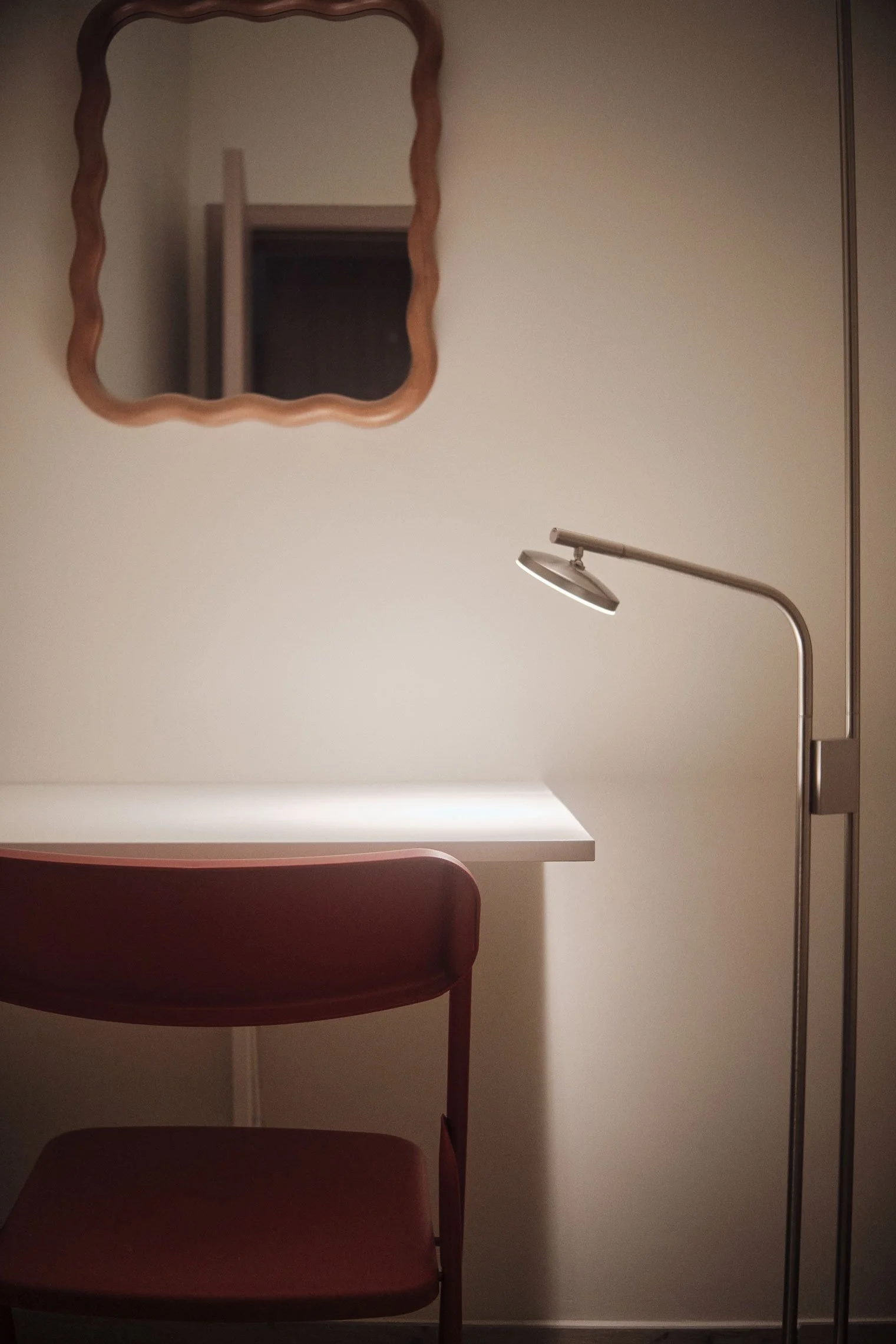 small desk area interior design project