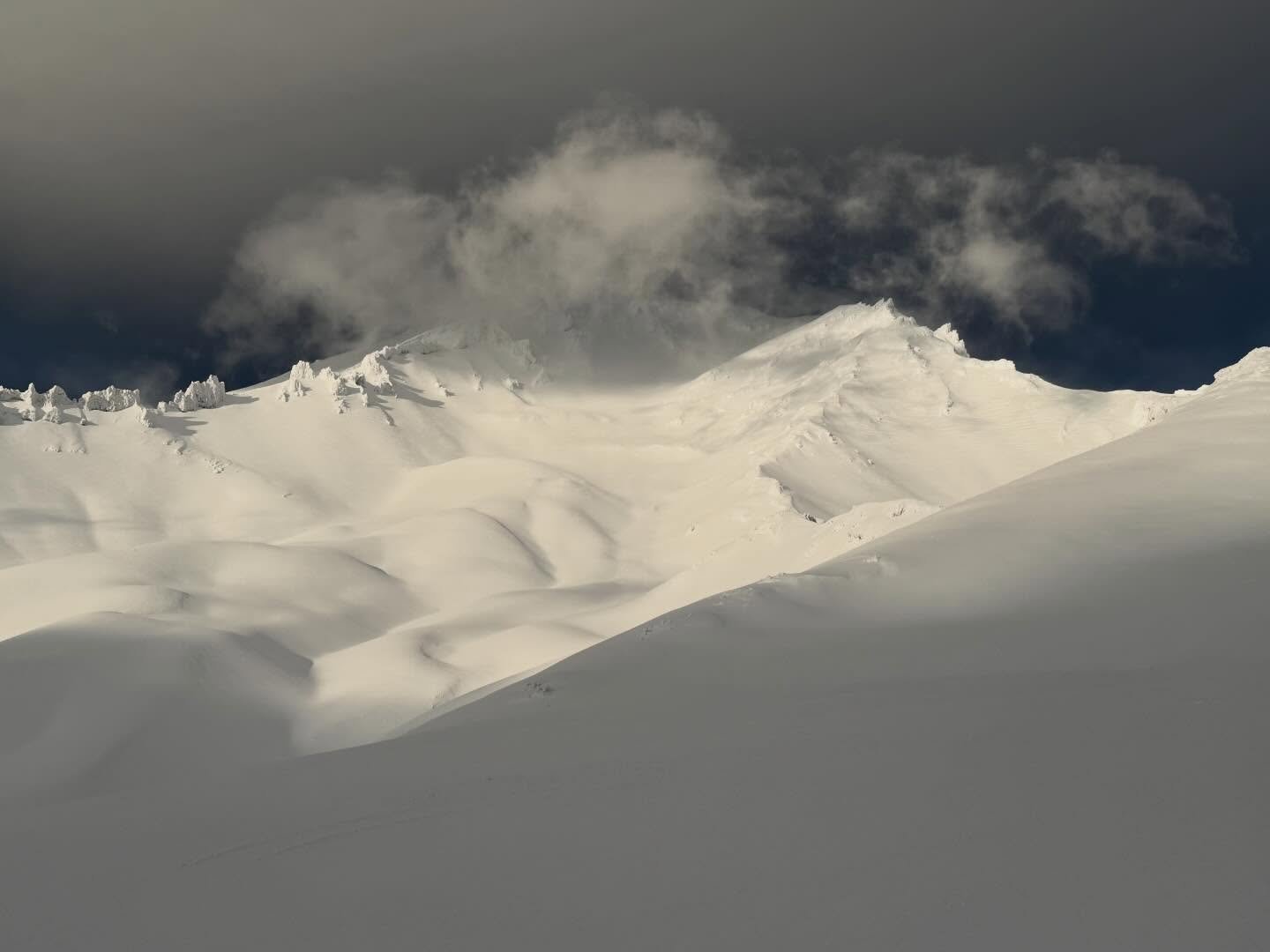 We just added over 3 feet of snow to our base and Mt. Shasta is looking amazing for winter ski touring and the upcoming climbing season. 
Our 2026 season launches this weekend with our first AIARE Level I+ led by Rich Meyer. We should see great condi