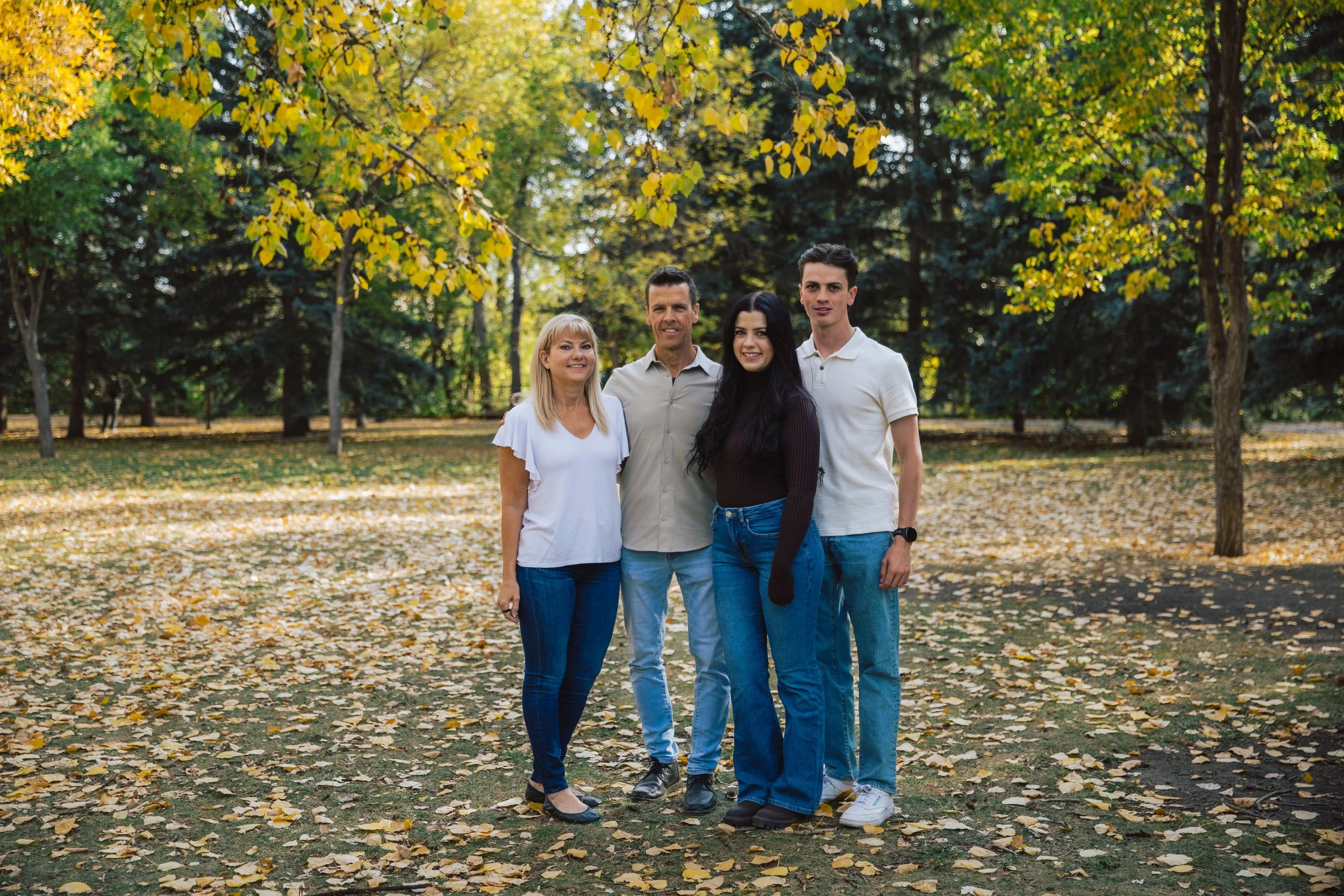 20250928_PeverettFamily-18.jpg