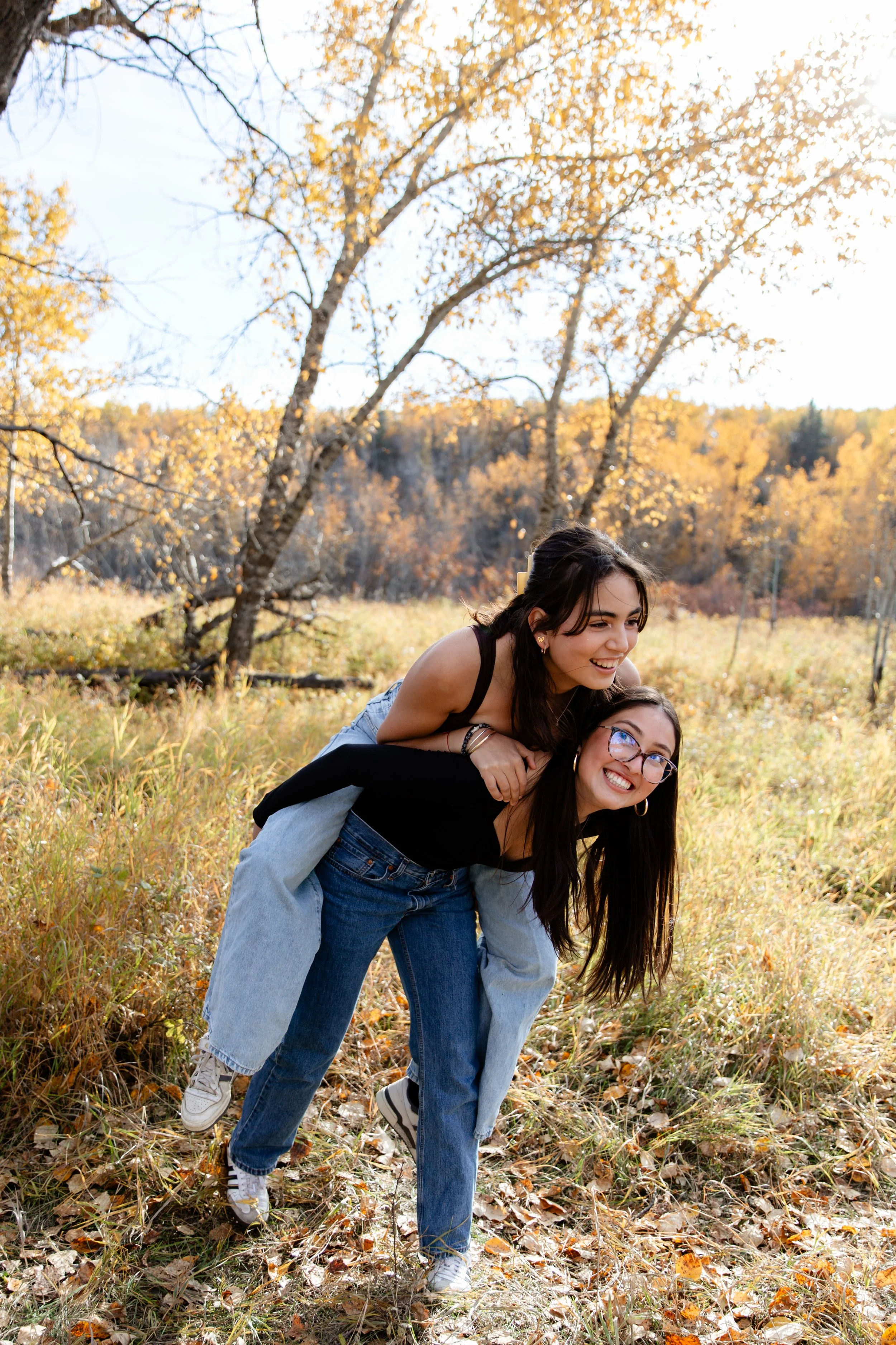 Family fall photography session at Fish Creek Provincial Park in Calgary