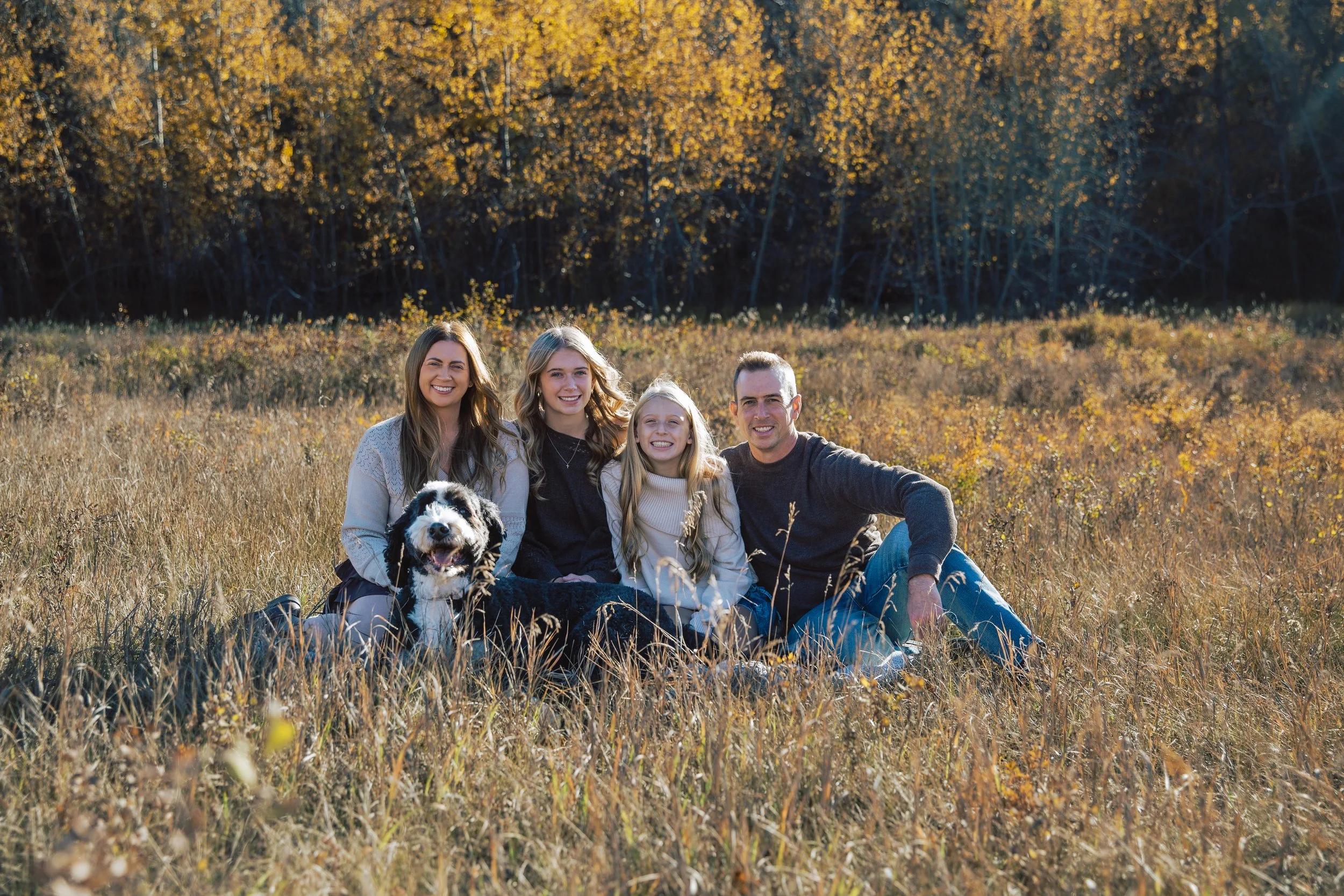 Family fall photography session at Fish Creek Provincial Park in Calgary