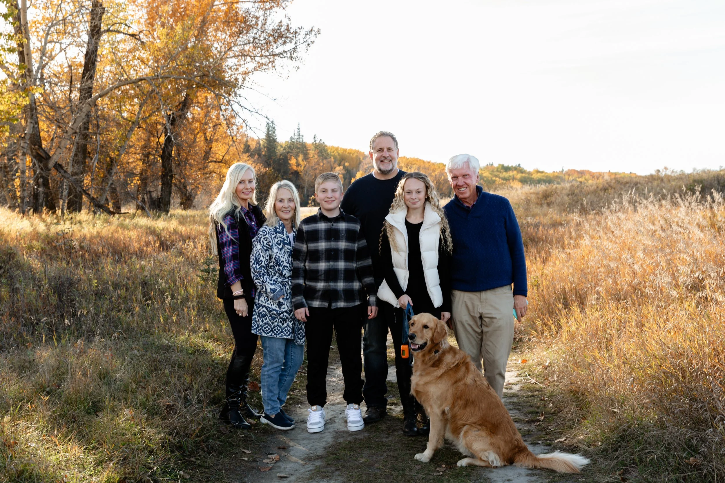 Family fall photography session at Fish Creek Provincial Park in Calgary