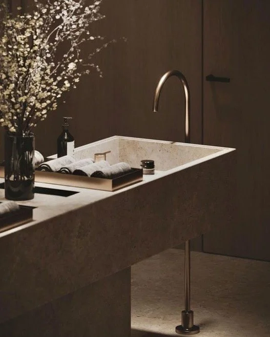 I think I&rsquo;ve finally reached the point where my Pinterest algorithm anticipates what I am searching for and I'm loving it! Current obsession ~ minimal, sophisticated aesthetic that balances warmth and texture with a moody vibe. It&rsquo;s like 