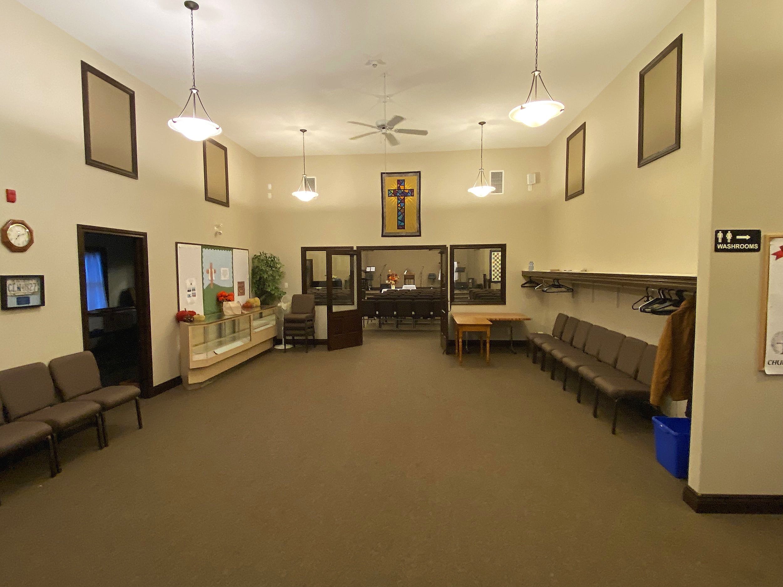 Foyer.jpg