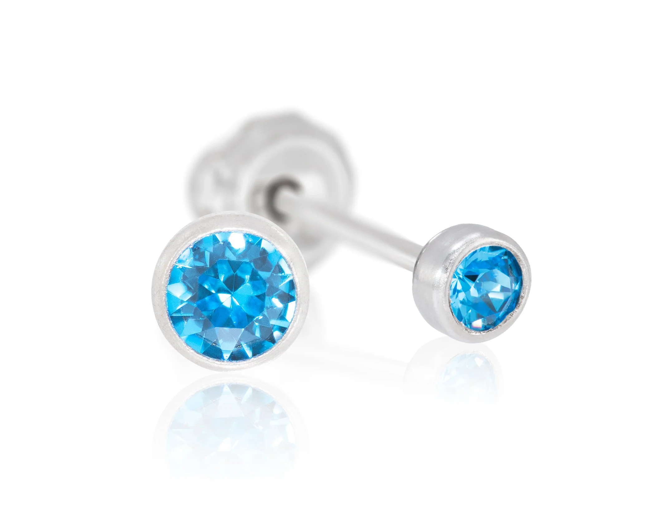 18C 4MM Aquamarine Bezel Medical Grade Titanium Composed shot.jpg