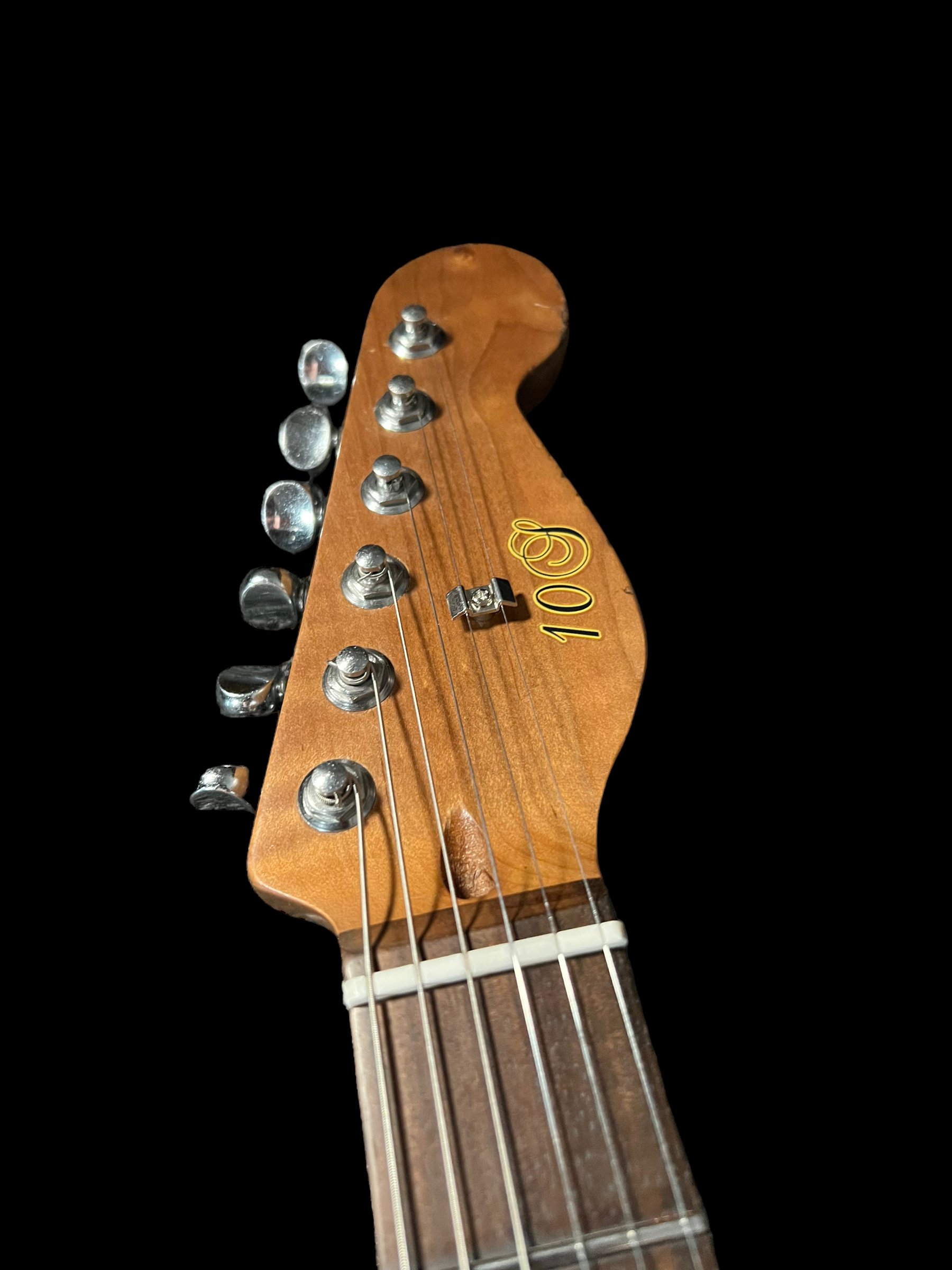 10S Guitars - HSS Strat White Over Sunburst Relic 8.jpg