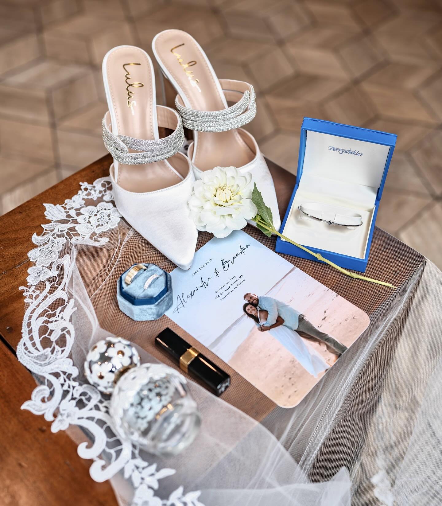 Capturing the intricate details of your wedding is very important to me. From the stunning cake to the sparkling rings and unique table settings, each element tells a story and sets the tone for your special day. Let&rsquo;s preserve these cherished 