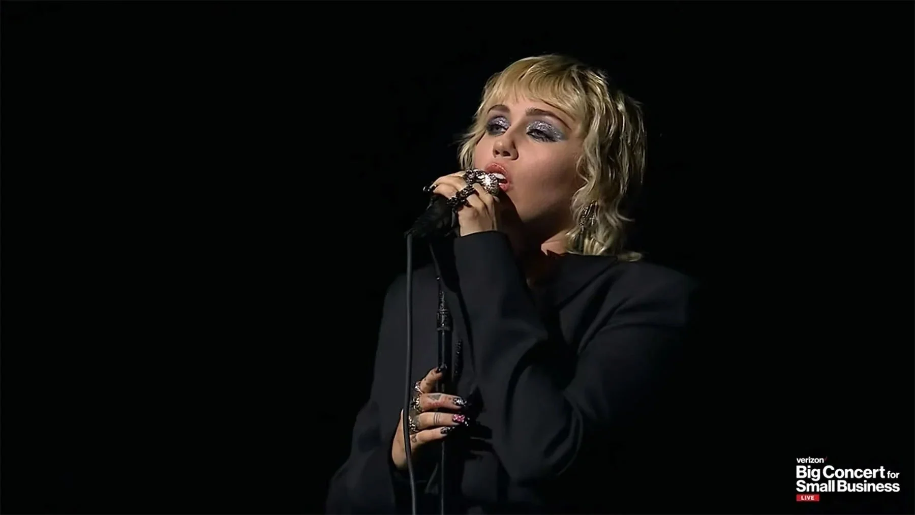 Verizon Big Concert for Small Business with performances by Miley Cyrus, Christina Aguilera, Luke Bryan and more