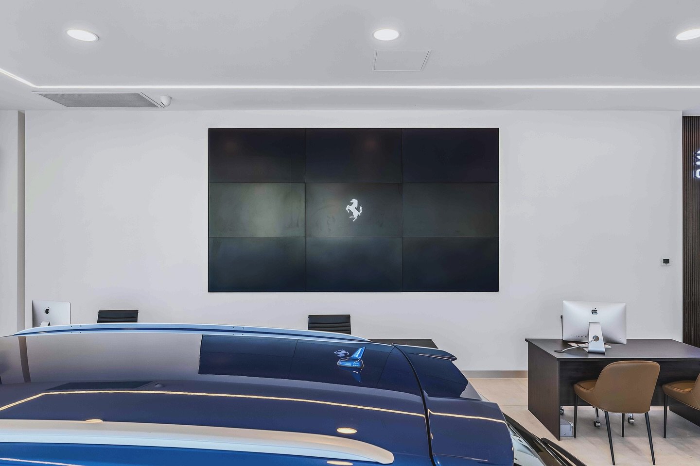 Completed Project | Croydon, Sydney

Designing workspaces tailored to your business.

Photographer - @wearepoolparty 

.

.

.

.

#schenk #construction #architecture #design #building #detail #newbuild #business #builder #interior #commerical #car #