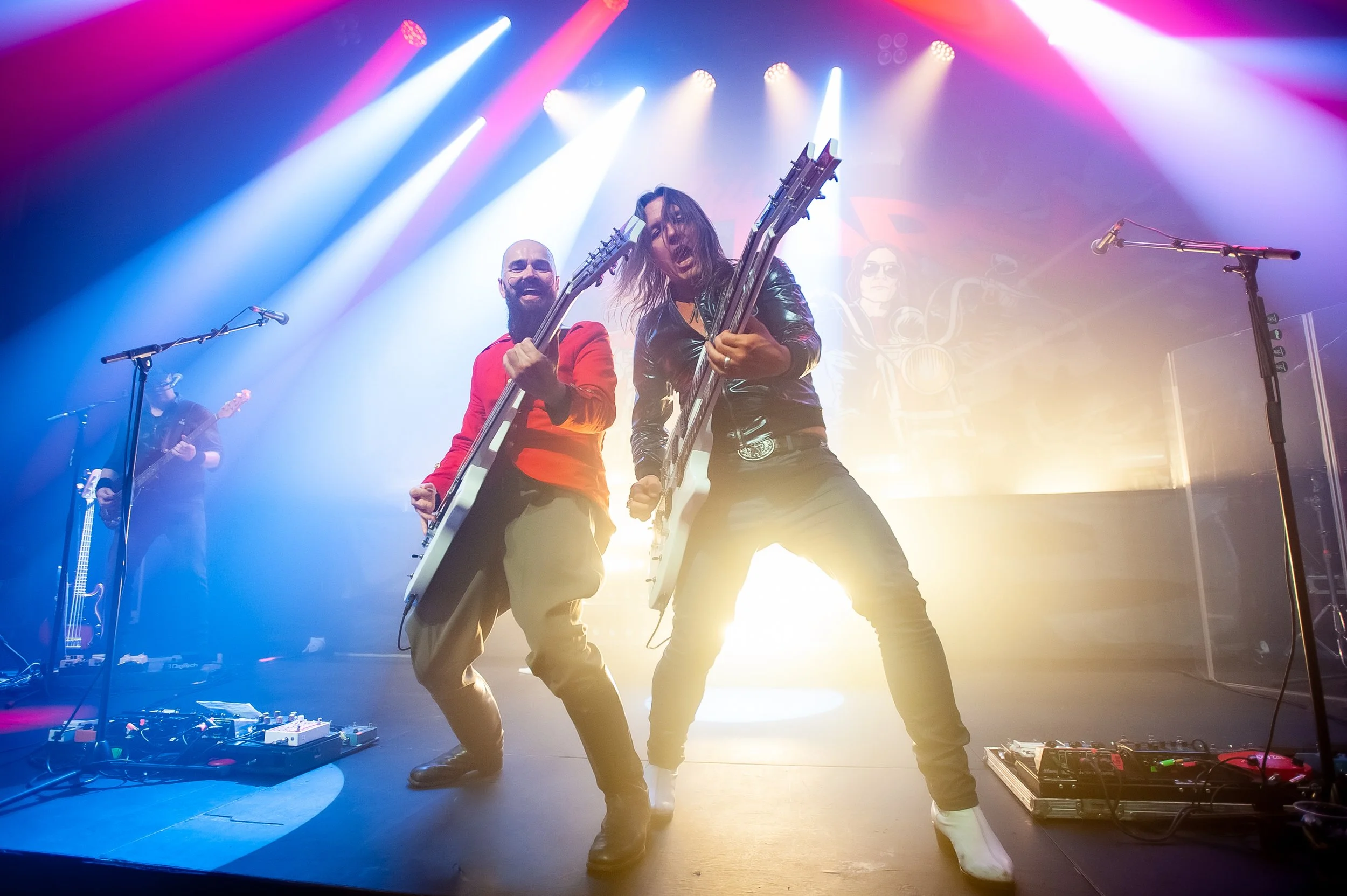Electric Guitars - MantziusLive