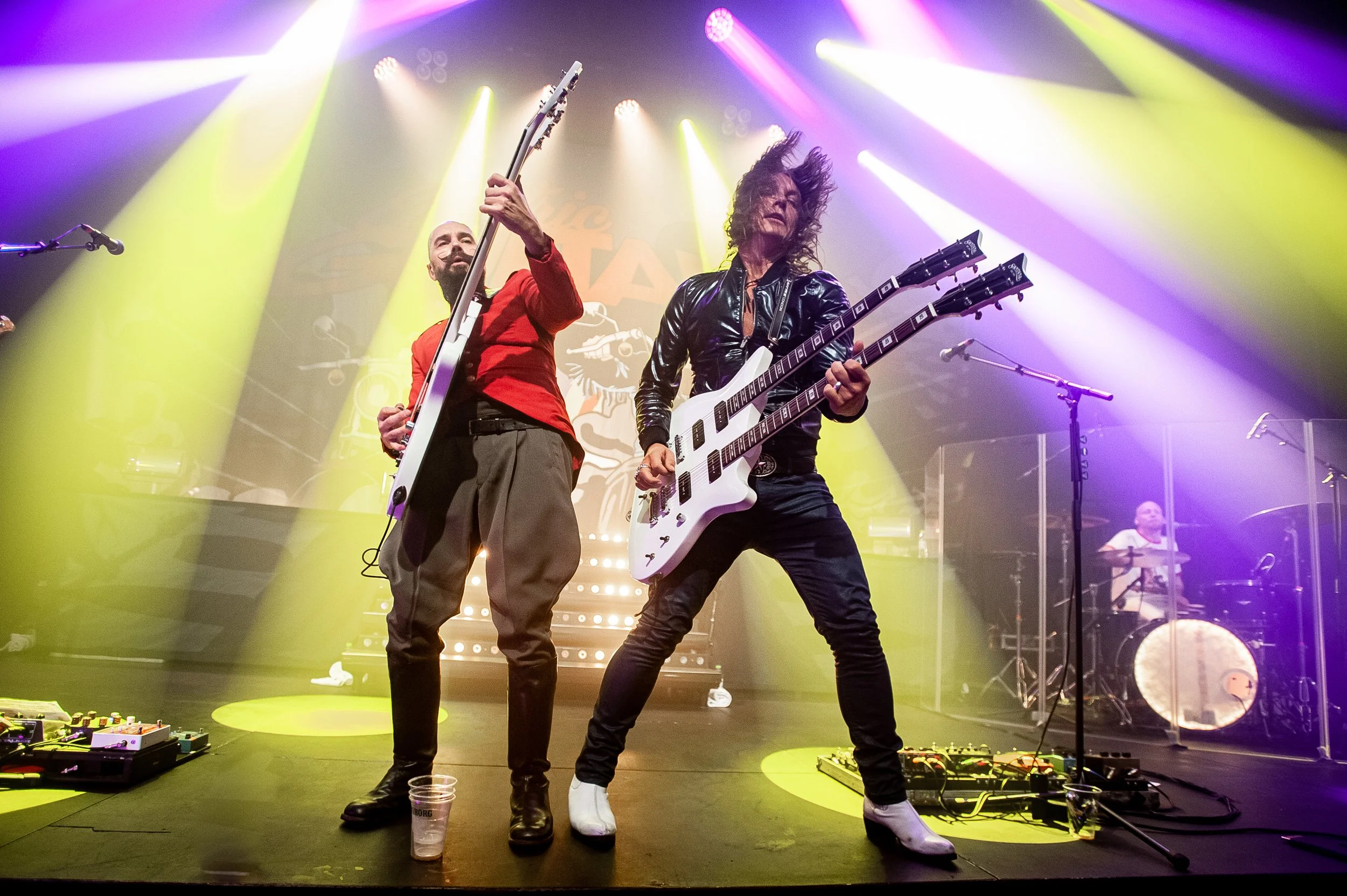 Electric Guitars - MantziusLive