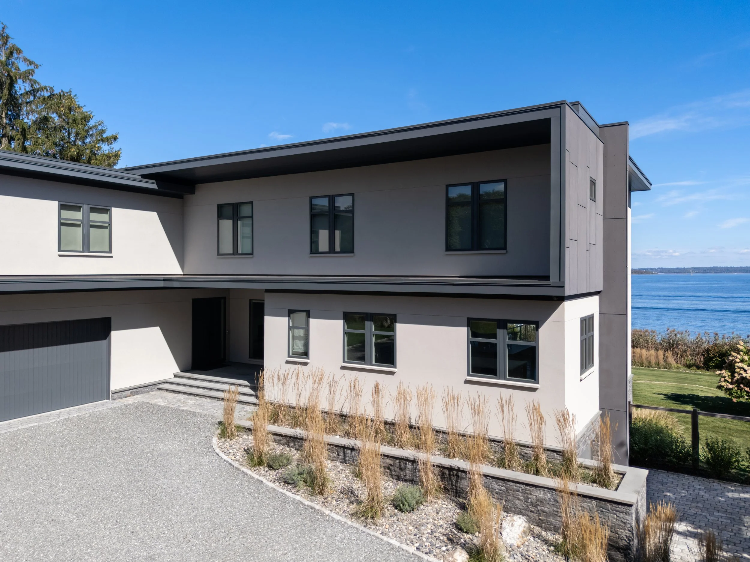 SullivanCustomHomes_1046EShore-6.jpg