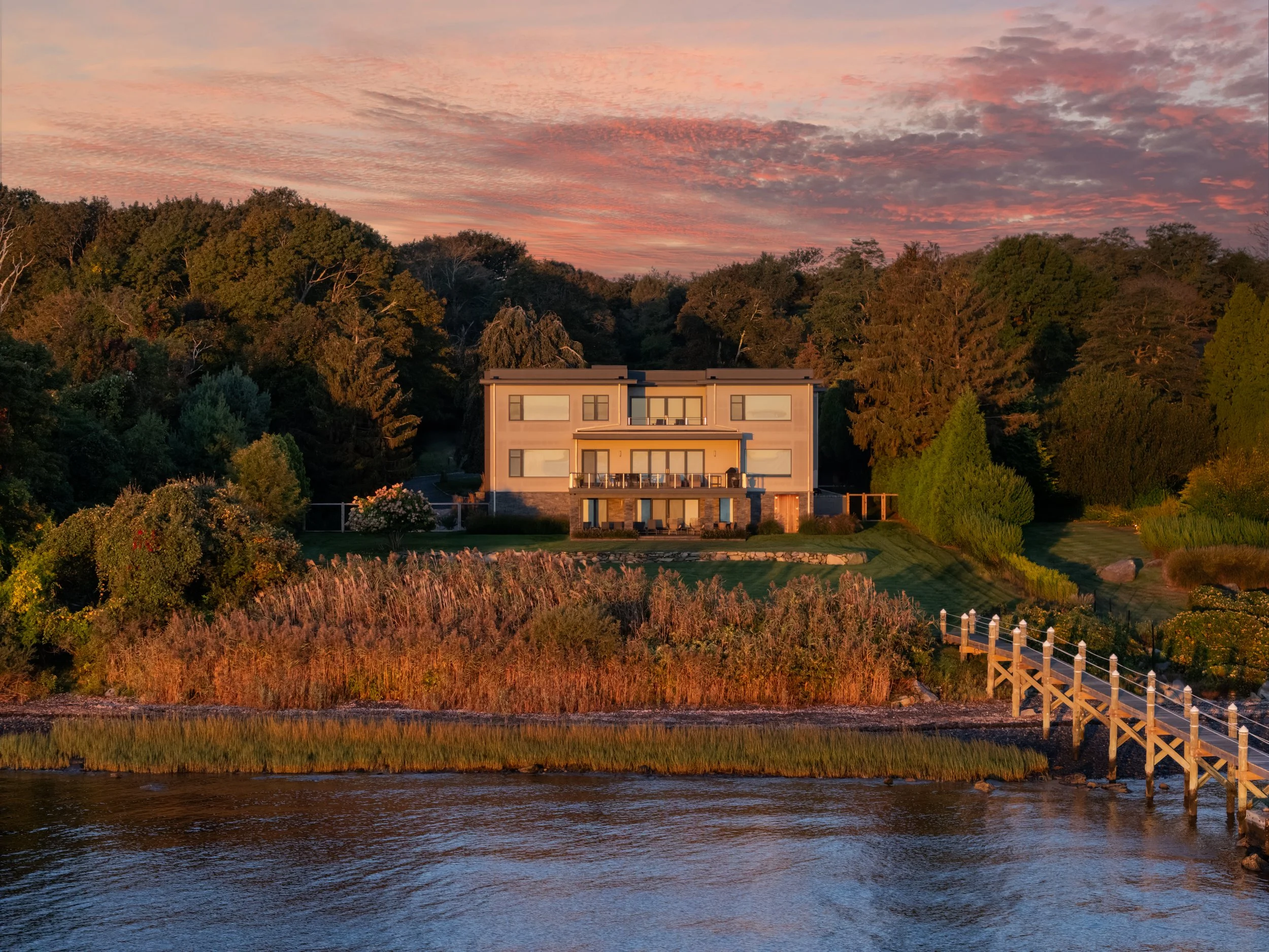 SullivanCustomHomes_1046EShore-2.jpg