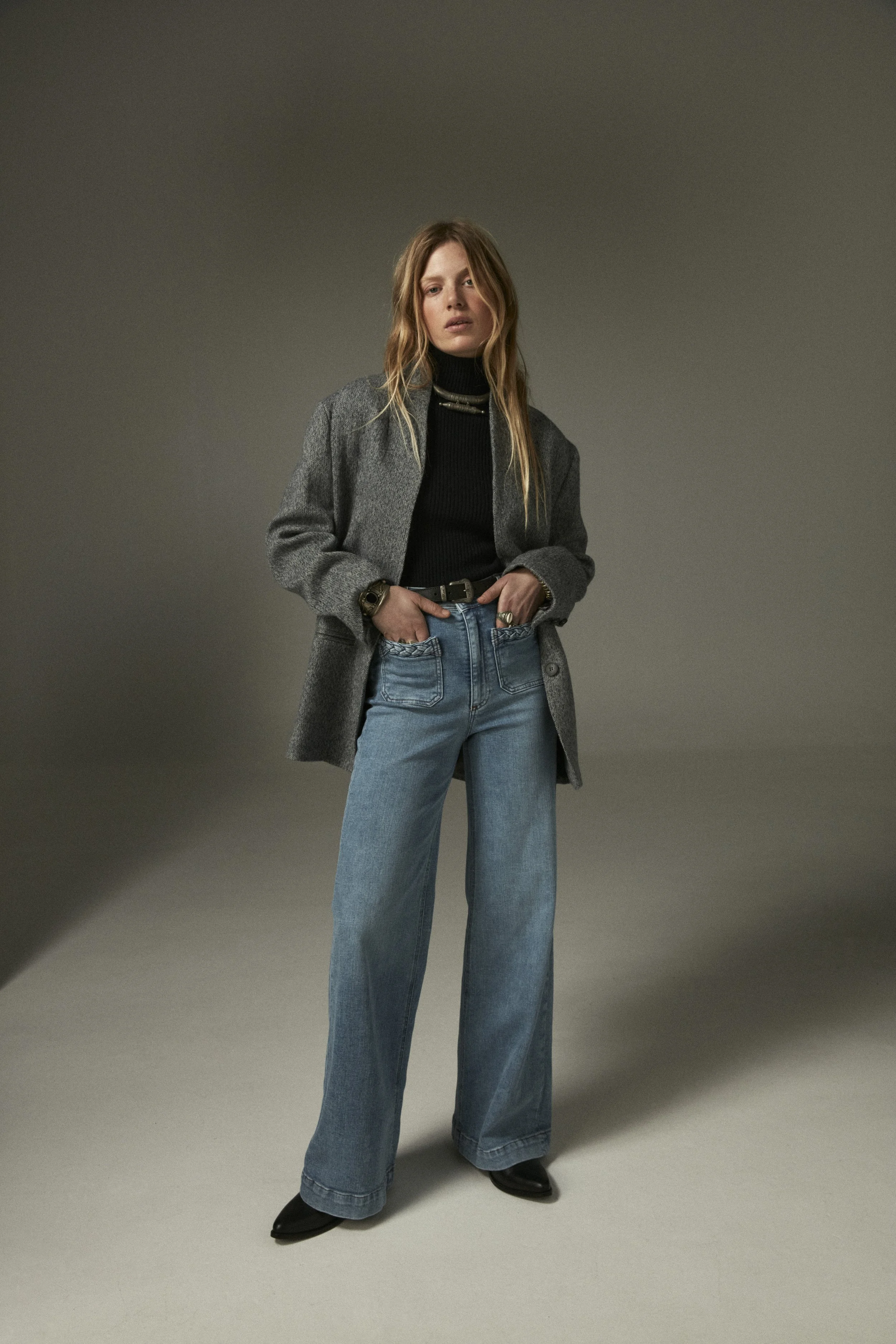 MAISON HOTEL - LOOKBOOK FW2025-26_DAY1_017_2663 (1).jpg