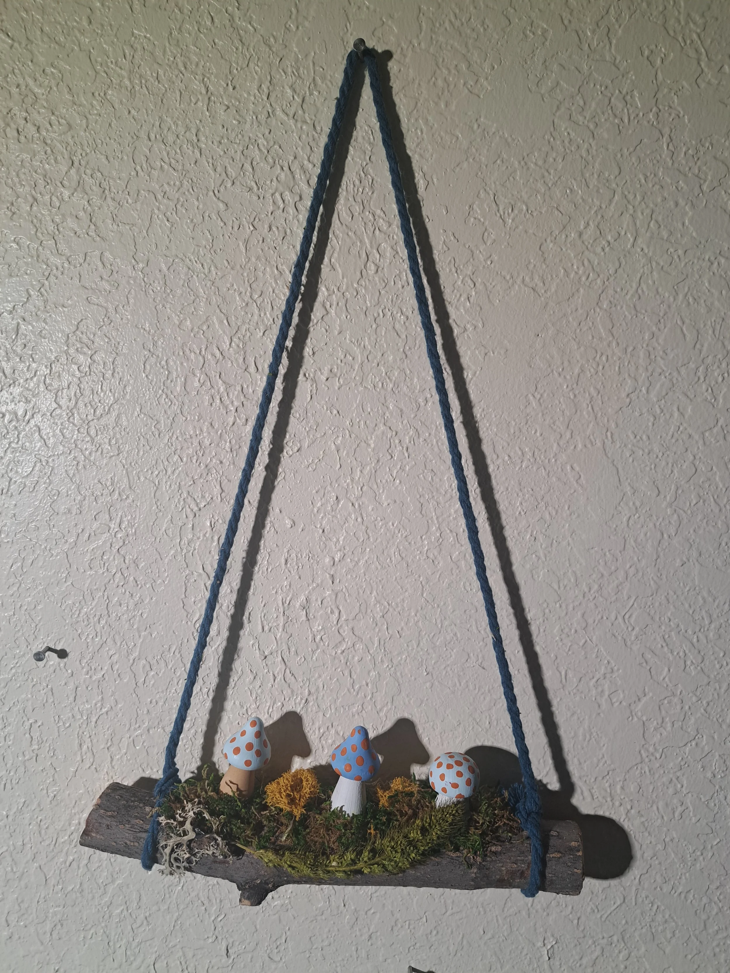 Medium Branch Hanging