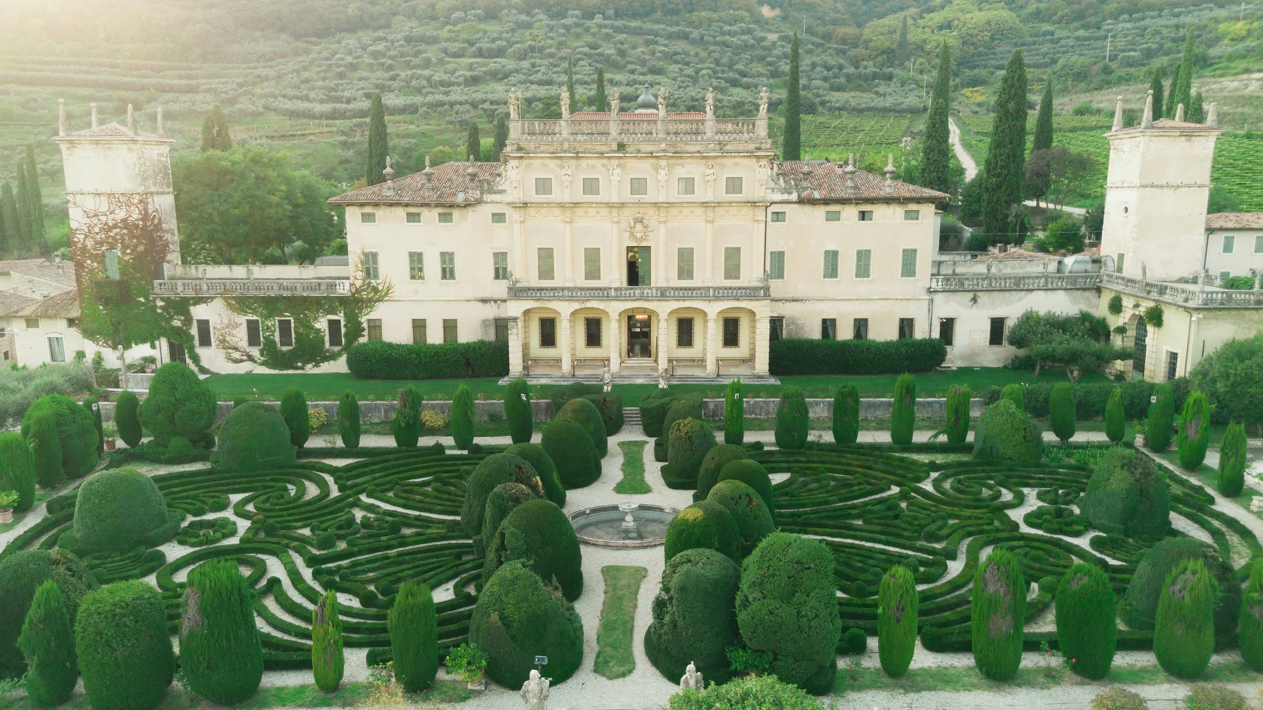 KORTNEY J PHOTO VILLA ARVEDI VERONA-365.jpg