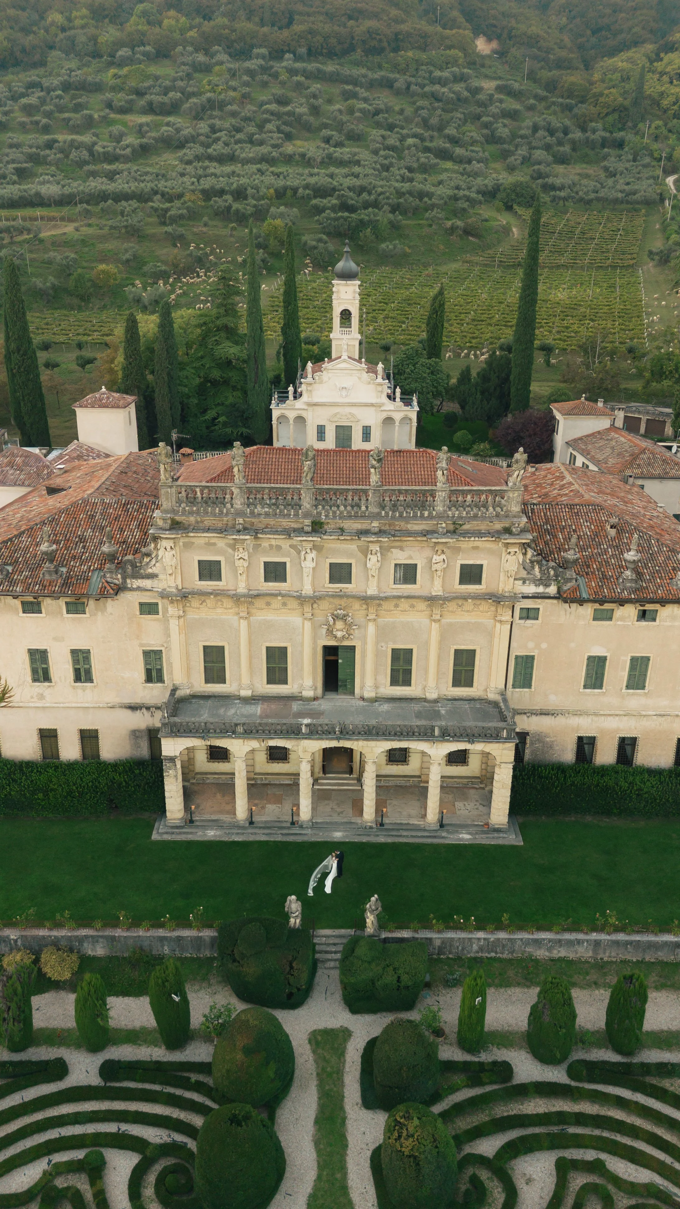 KORTNEY J PHOTO VILLA ARVEDI VERONA-392.jpg