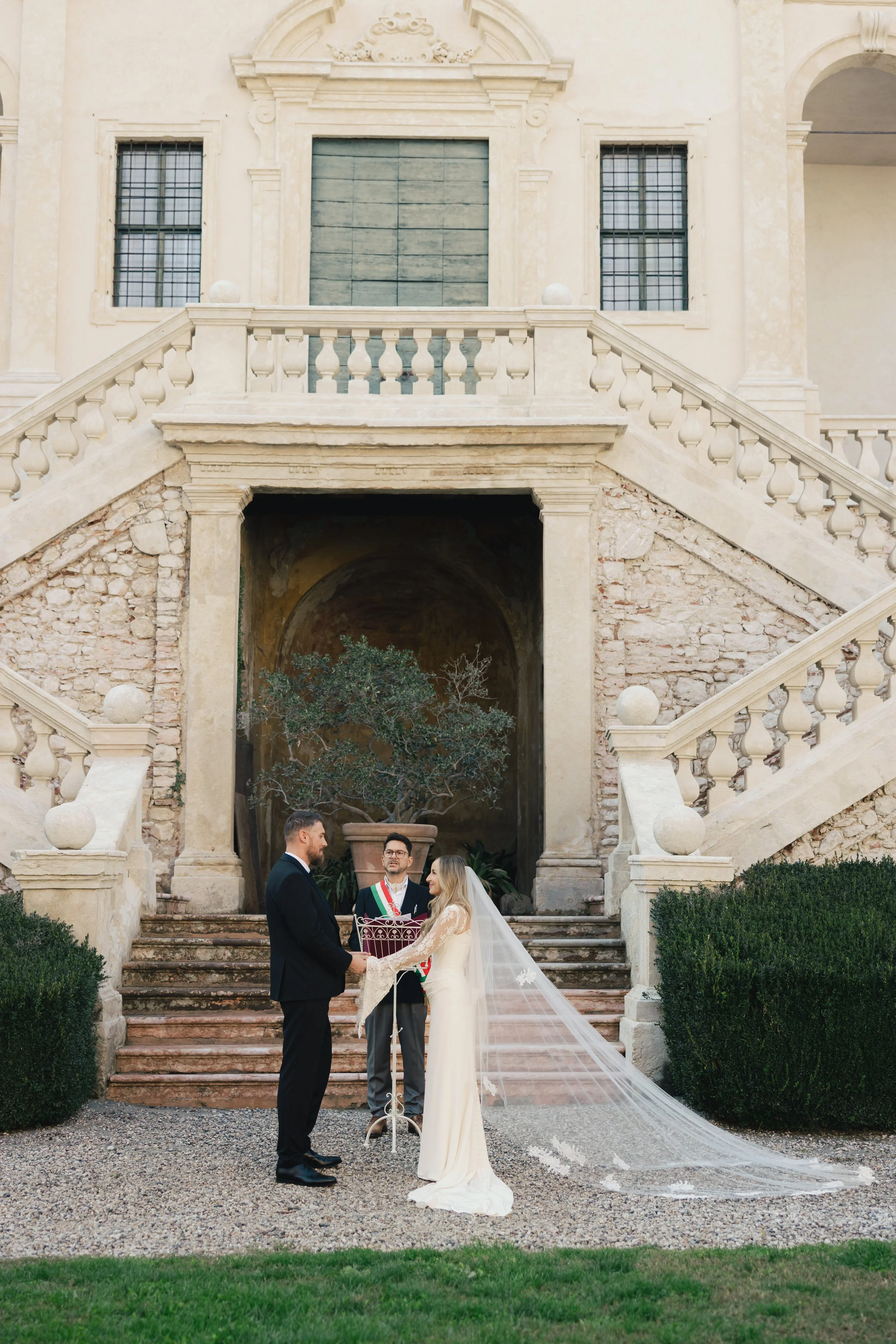 KORTNEY J PHOTO VILLA ARVEDI VERONA-238.jpg