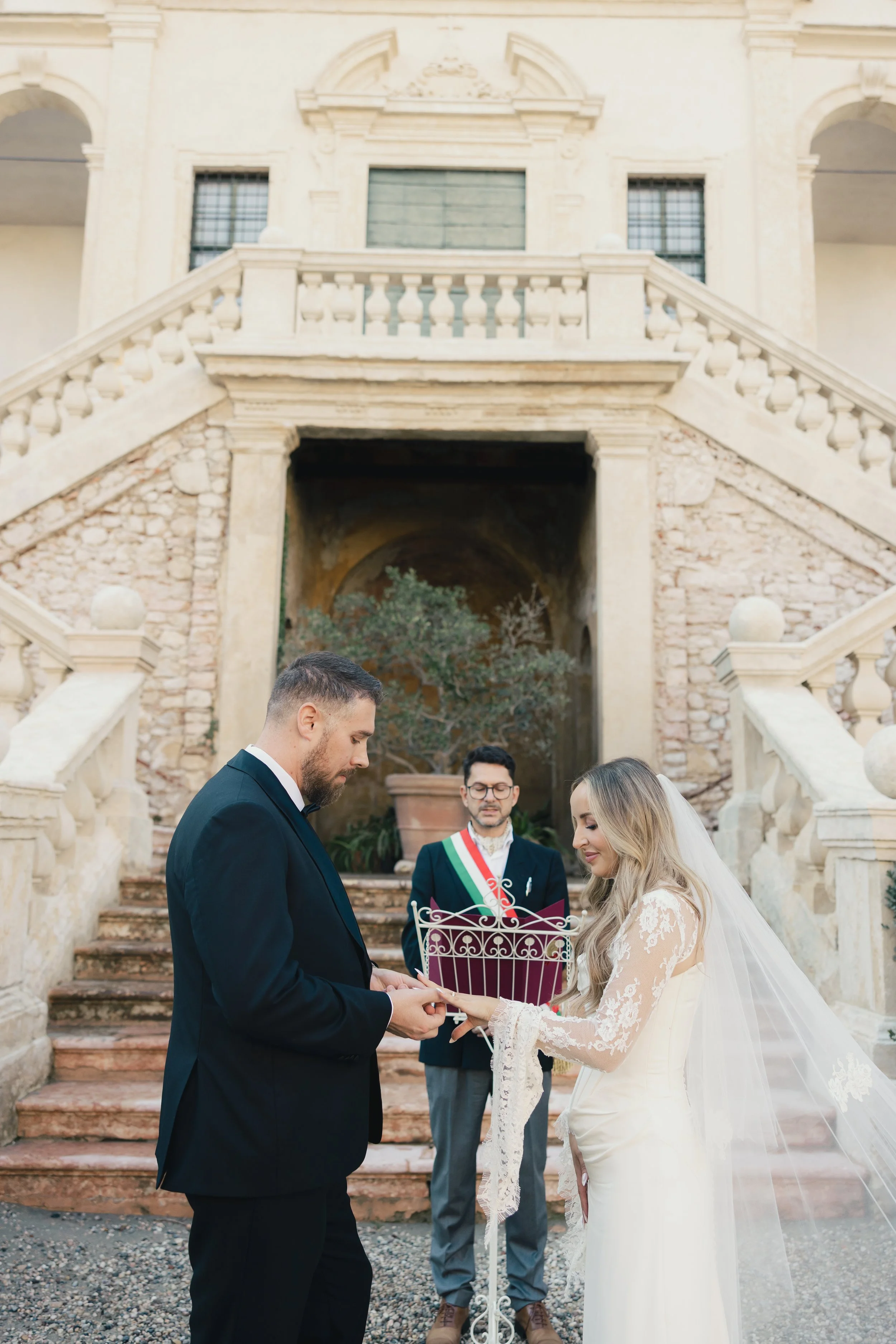 KORTNEY J PHOTO VILLA ARVEDI VERONA-298.jpg