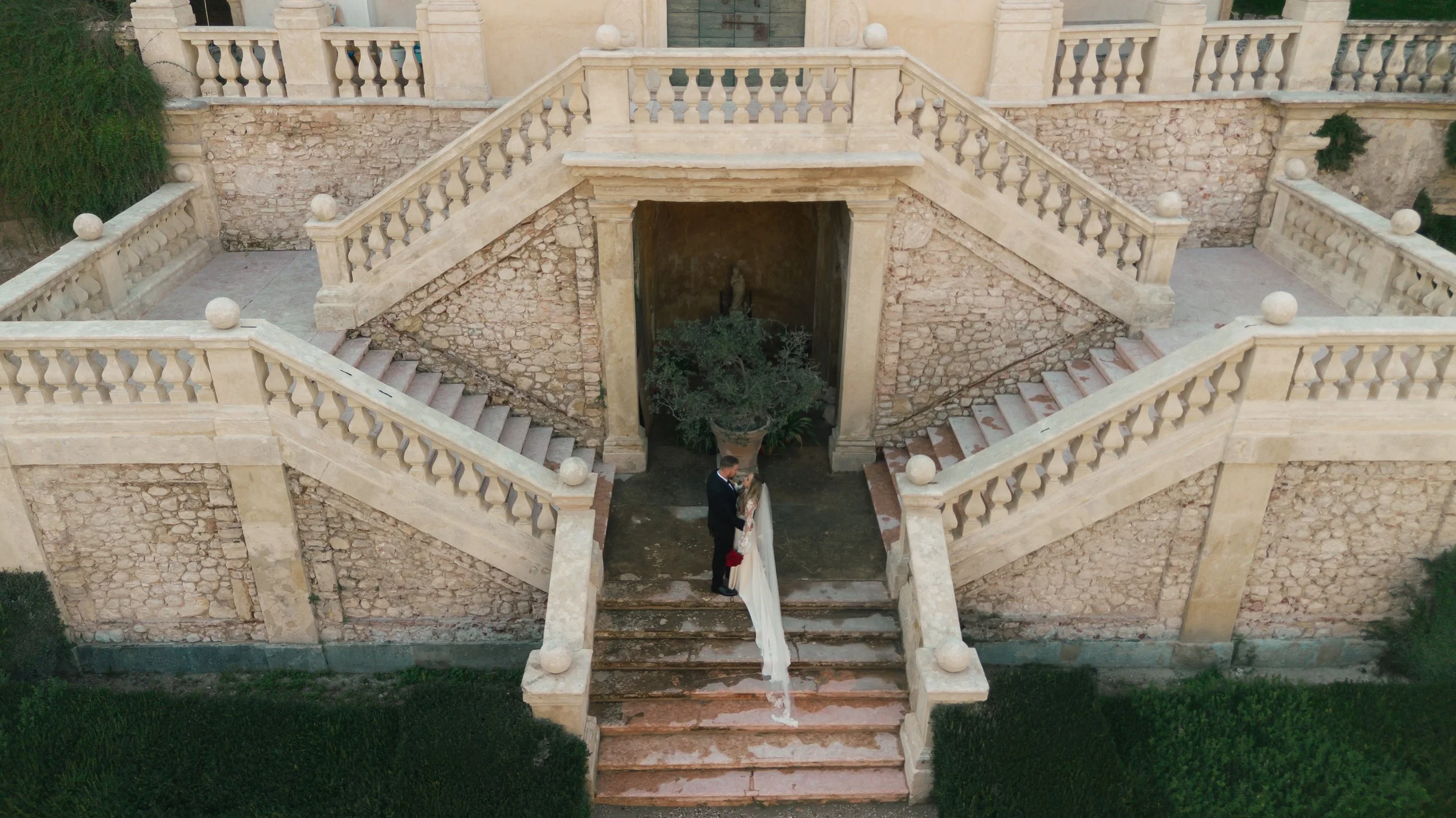 KORTNEY J PHOTO VILLA ARVEDI VERONA-345.jpg