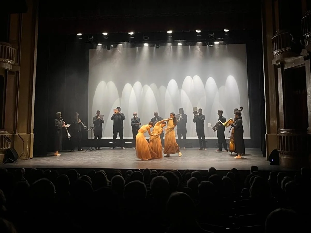 📸Imatges de la nostra actuaci&oacute; al @teatre_casinoalianca amb l&rsquo;espectacle AmorT i els ballarins @ricard_gb @queralt_querii @katiadelendik 

👏🏻💪Volem agrair a @acfbarcelona @rucabadoaguilar , a tot el personal que ha fet possible dita 