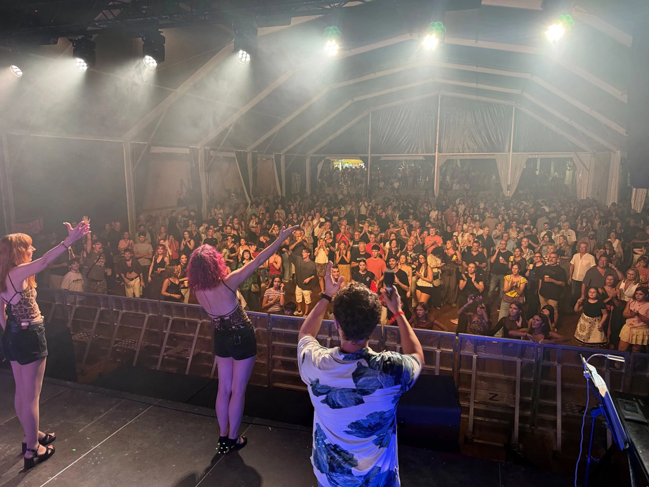 📸Imatges de l&rsquo;actuaci&oacute; a Tiana, dintre els actes de la Festa Major. 

👏🏻💪Volem agrair a @aj_tiana @victoriproduccions , a tot el personal que ha fet possible dites actuacions i, evidentment, a tot el públic que ha assitit a l&rsquo;