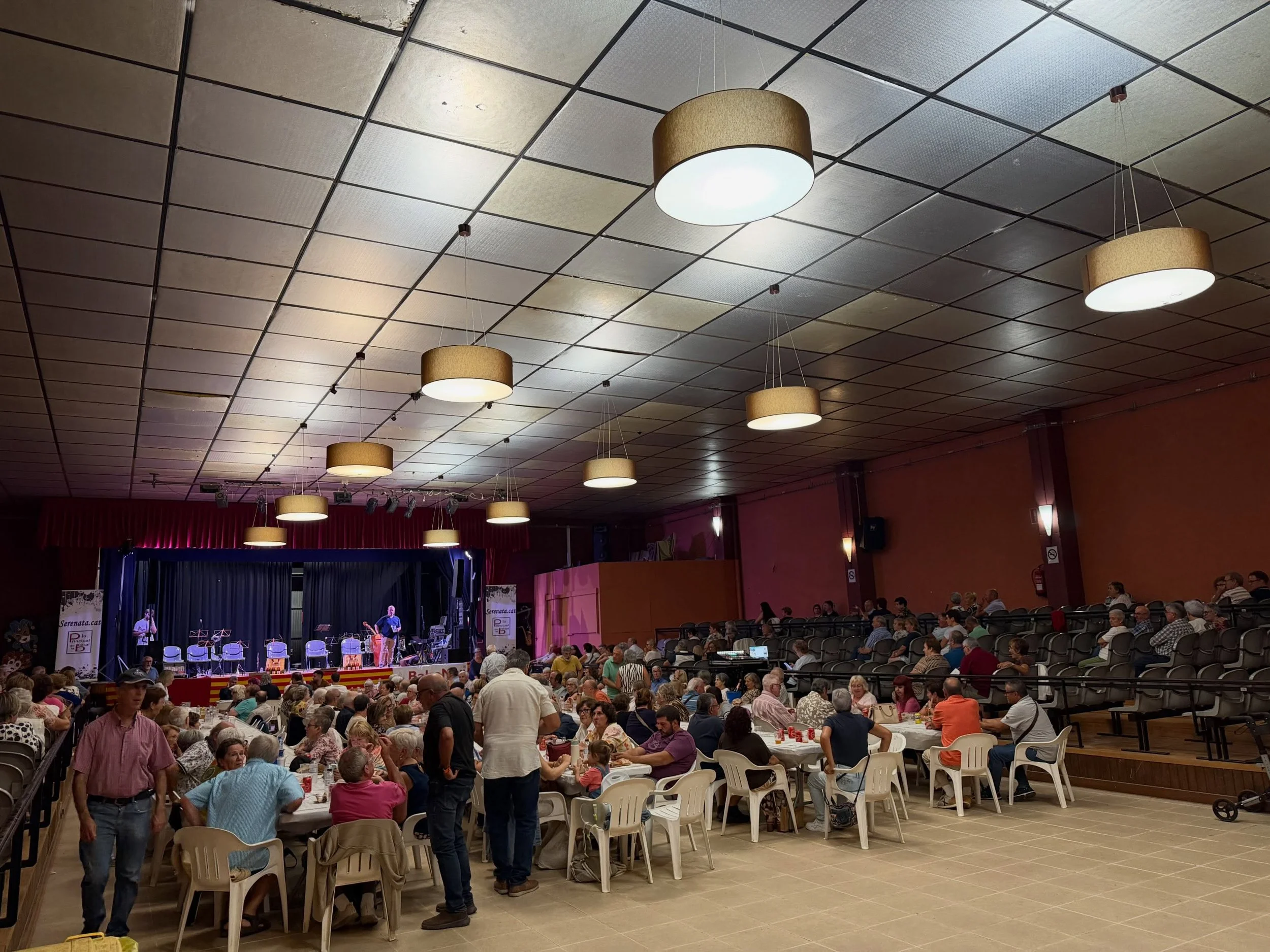 📸Imatges de la nostra actuaci&oacute; a Breda.

👏🏻💪Volem agrair a @ajuntamentbreda @collasardanistabreda , a tot el personal que ha fet possible dites actuacions i, evidentment, a tot el públic que ha assitit a l&rsquo;acte la confiança mostrad