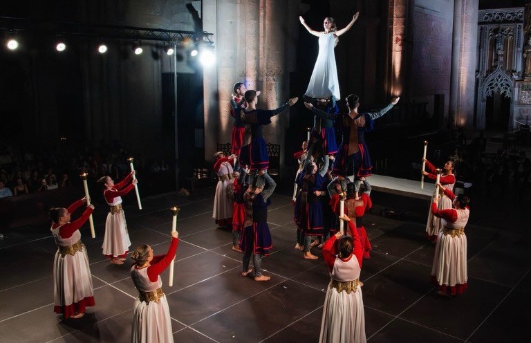 📸 El Retaule de Santa Tecla, un dels actes m&eacute;s esperats i emotius de @tgnsantatecla . Amb la m&uacute;sica per a cobla del nostre director Francesc Cass&uacute;. Aix&iacute;, gr&agrave;cies a l&rsquo; @estecla_tgn descobrim a trav&eacute;s de
