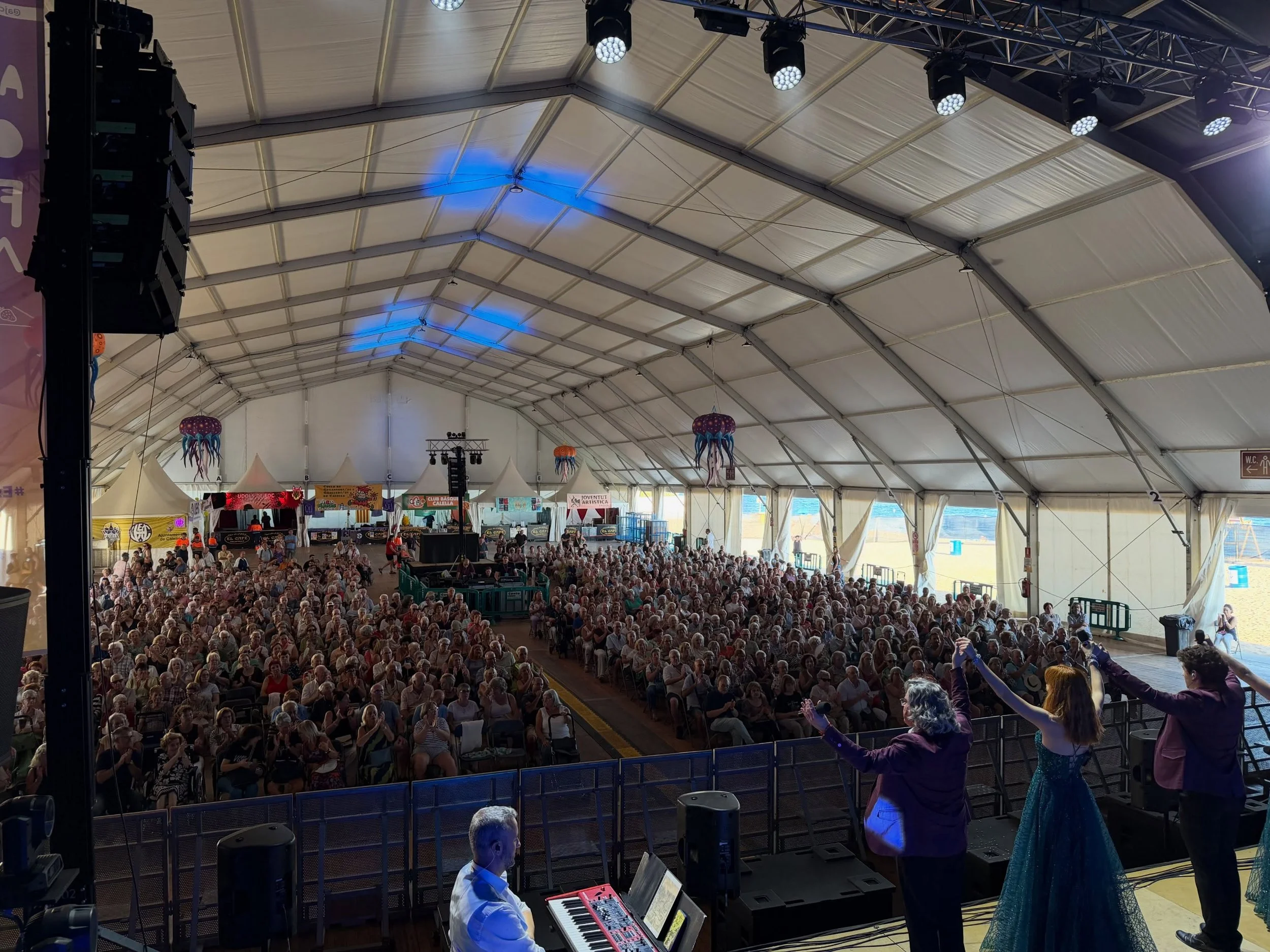 📸Imatges de l&rsquo;actuaci&oacute; a Calella en els actes de la Festa Major.

👏🏻💪Volem agrair a @ajcalella @espectaclesgirona2 , a tot el personal que ha fet possible dites actuacions i, evidentment, a tot el públic que ha assitit a l&rsquo;act