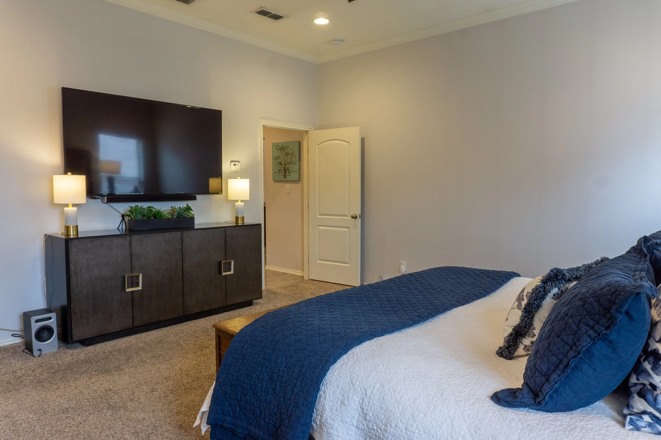 Mayfield, Dagan 5309 Bella Plz -14.jpg