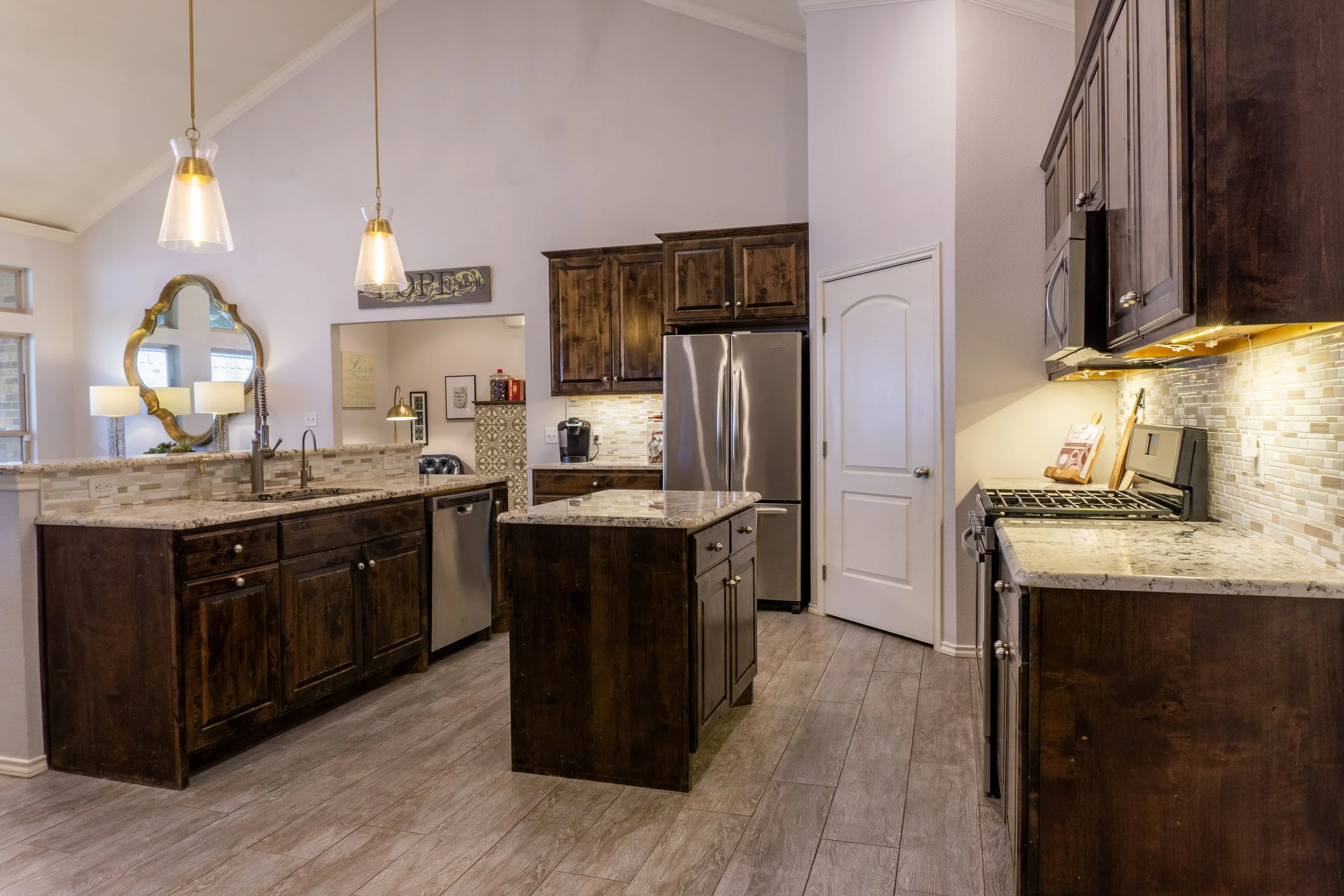 Mayfield, Dagan 5309 Bella Plz -26.jpg