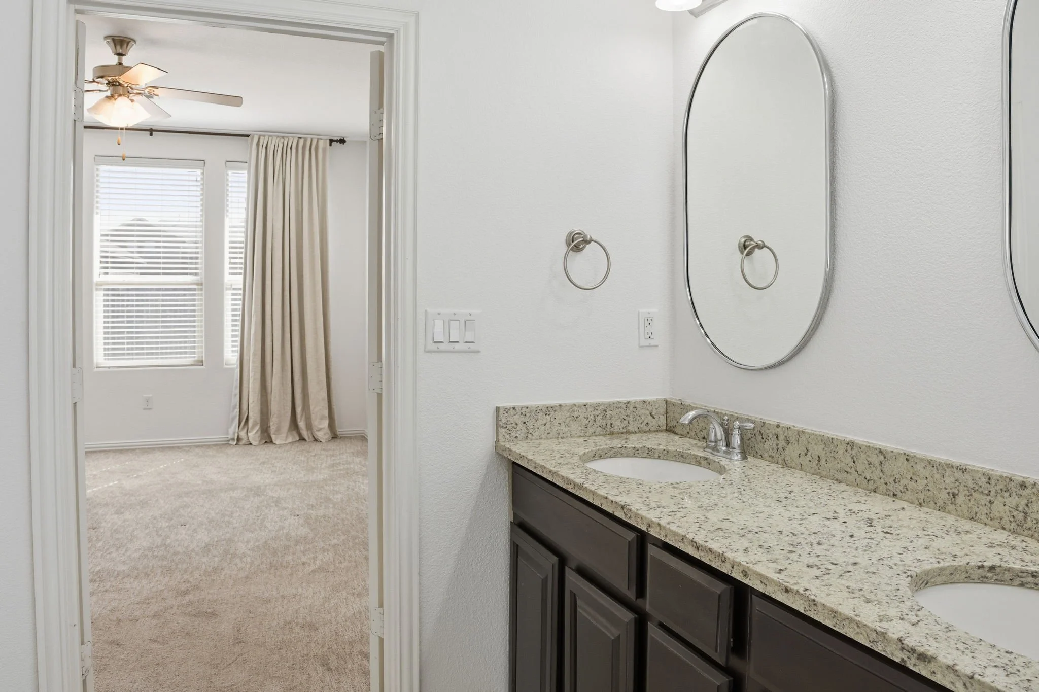 19-web-or-mls-6419Commonwealth_007 (2).jpg