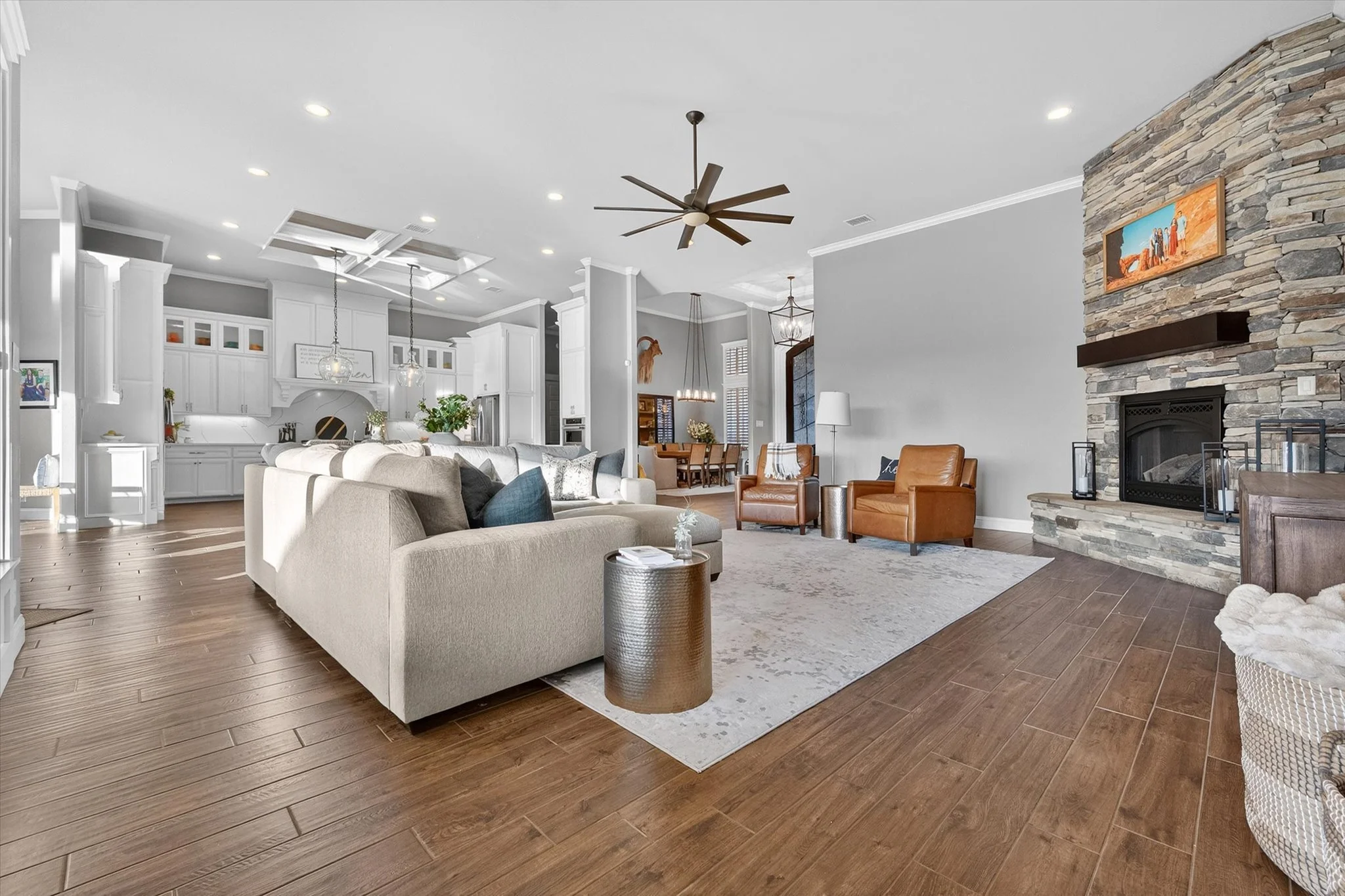 18-2205 Homestead Ct_0849.jpg