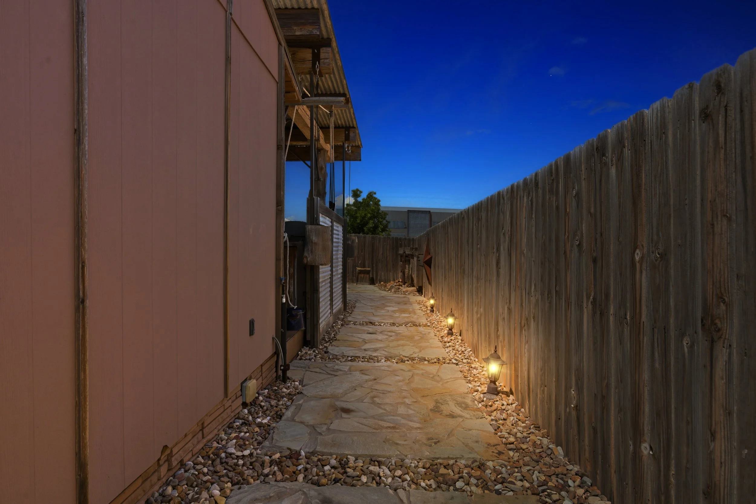 1022_Griffith_035 (1).jpg