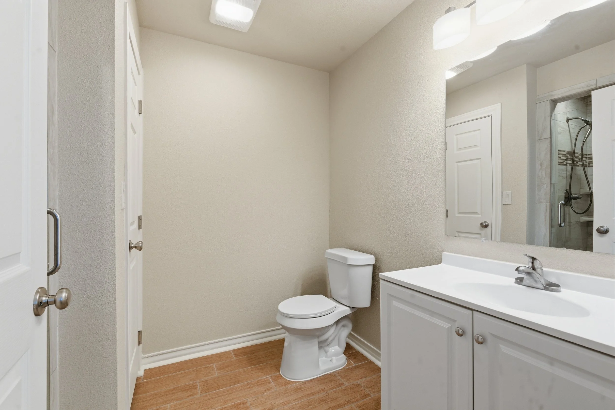 8101_Florida_Ave_027.jpg