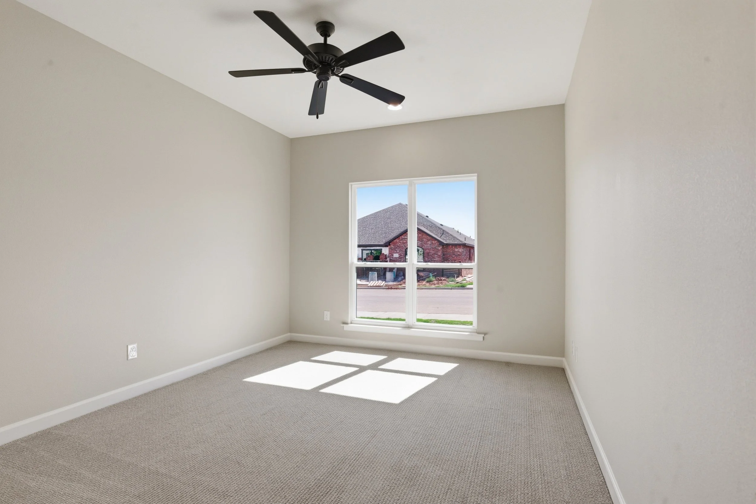 6004_Comal_Dr_013.jpg