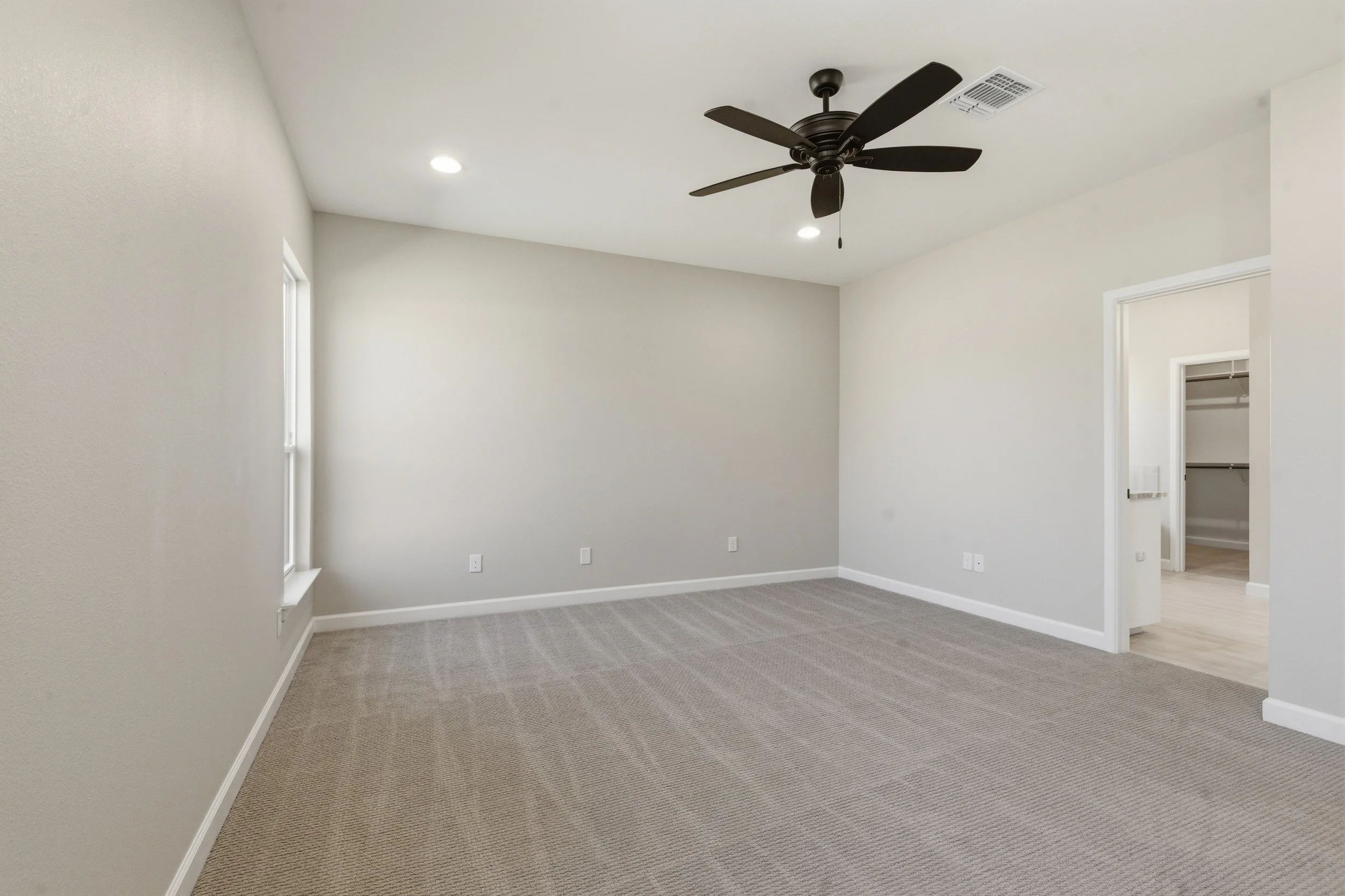 6004_Comal_Dr_035.jpg