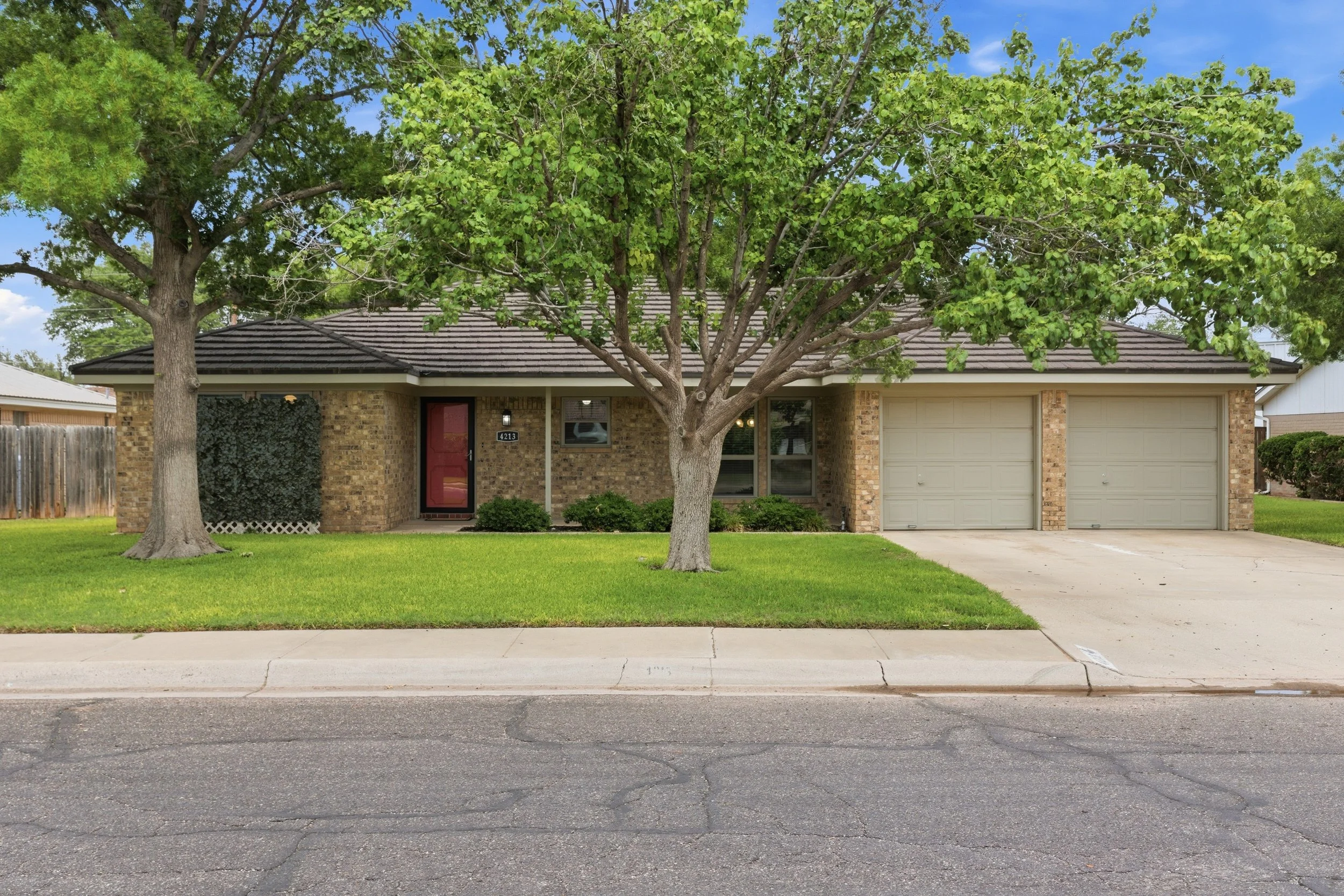 4213_Ferncliff_Ave_001.jpg