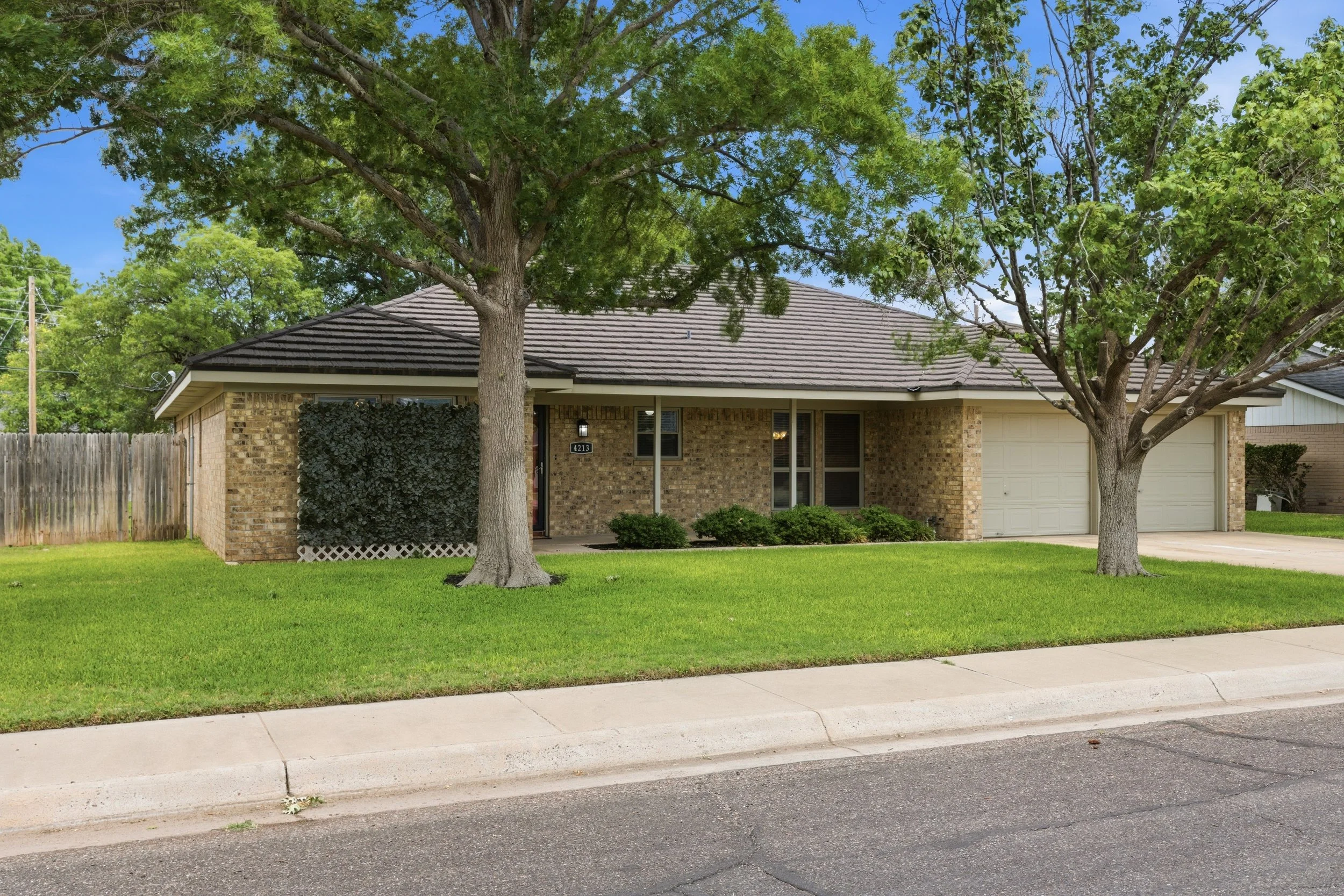 4213_Ferncliff_Ave_002.jpg