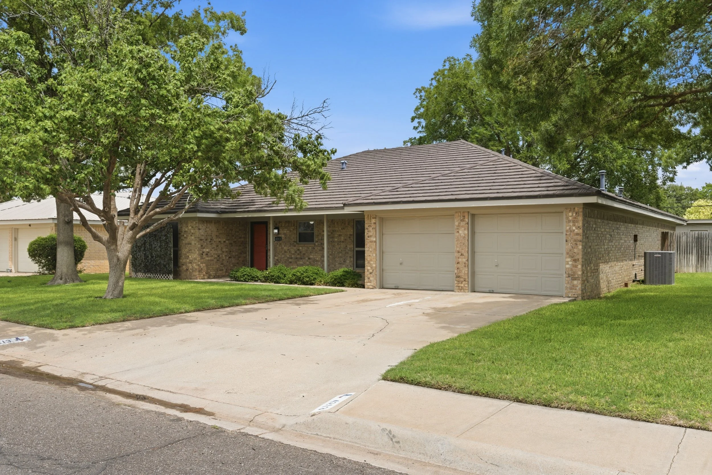 4213_Ferncliff_Ave_003.jpg