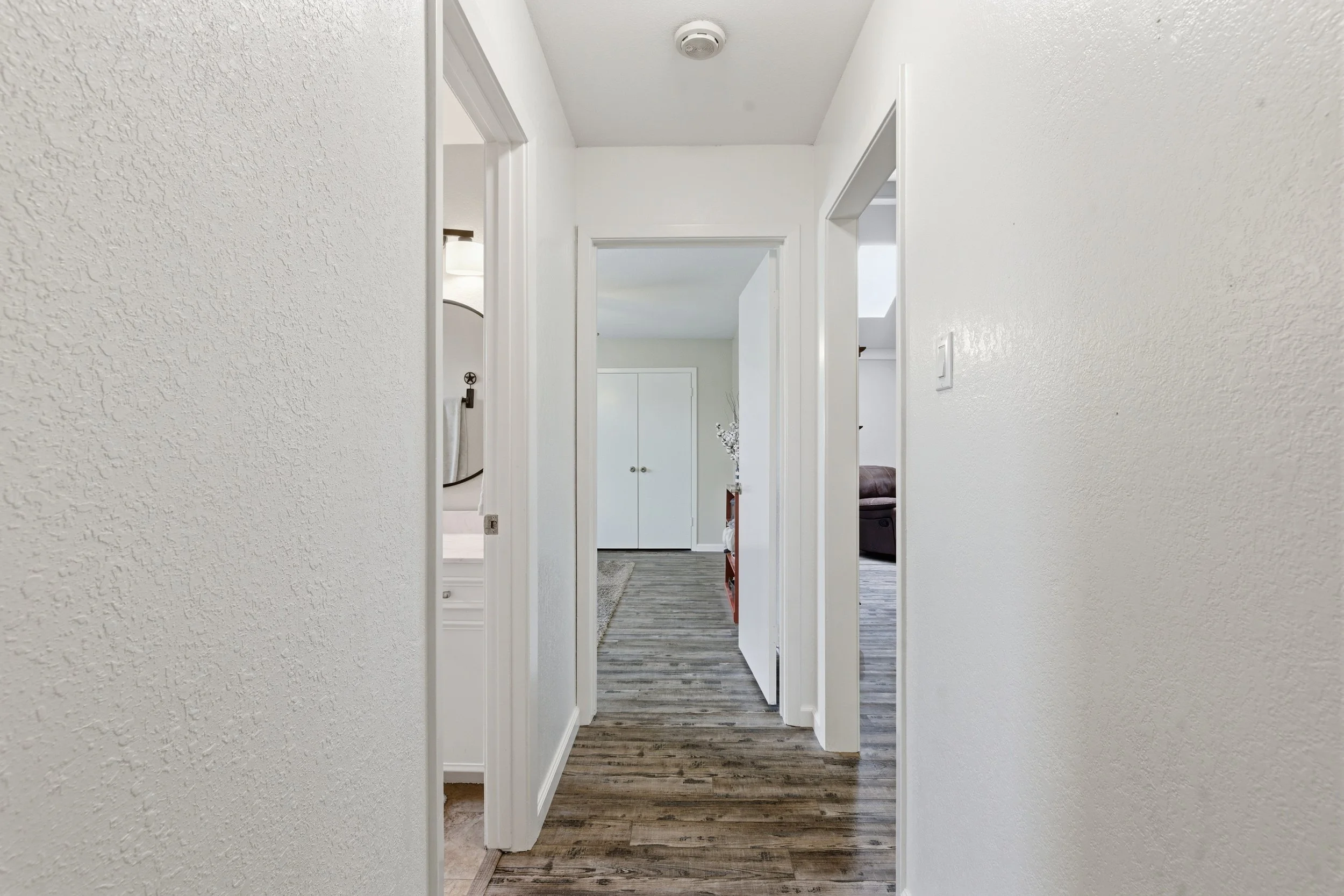 4213_Ferncliff_Ave_008.jpg