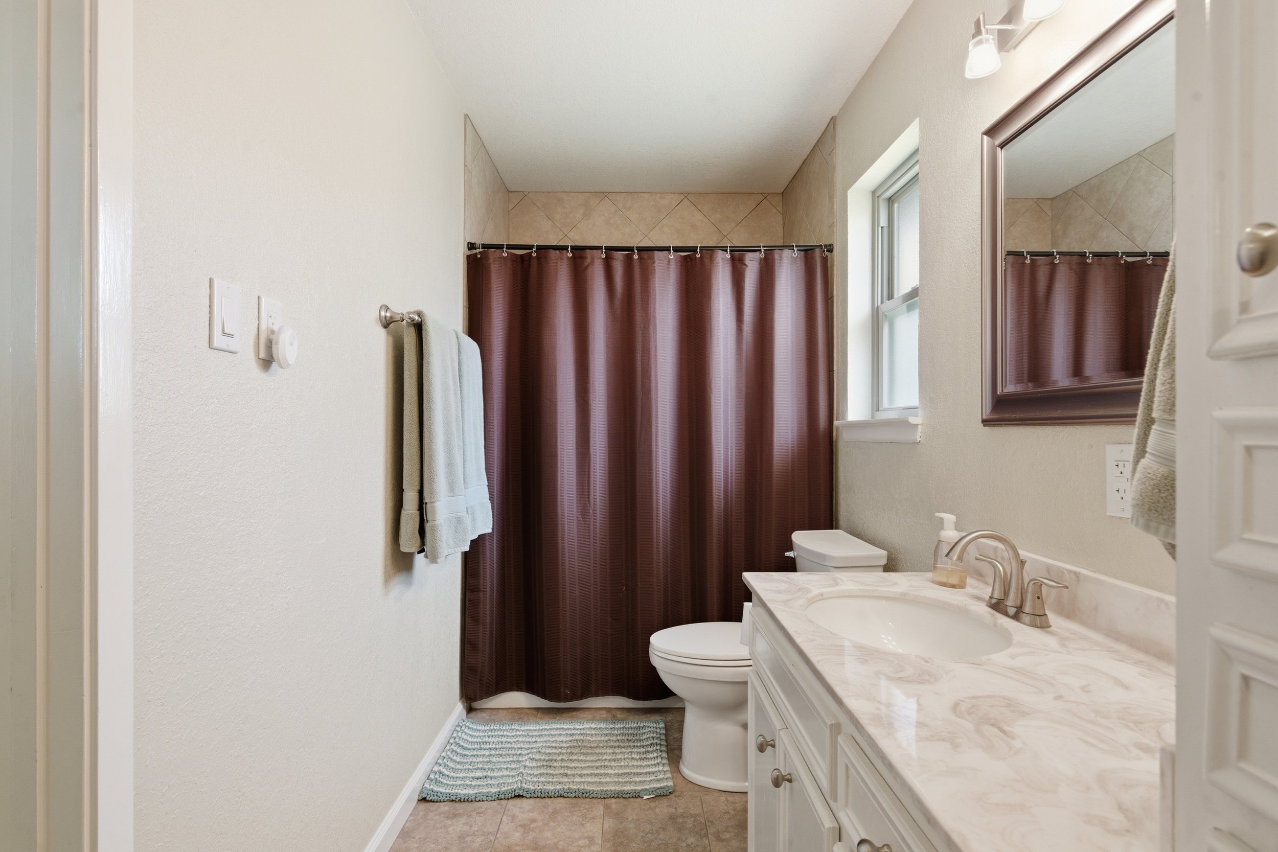 4213_Ferncliff_Ave_014.jpg