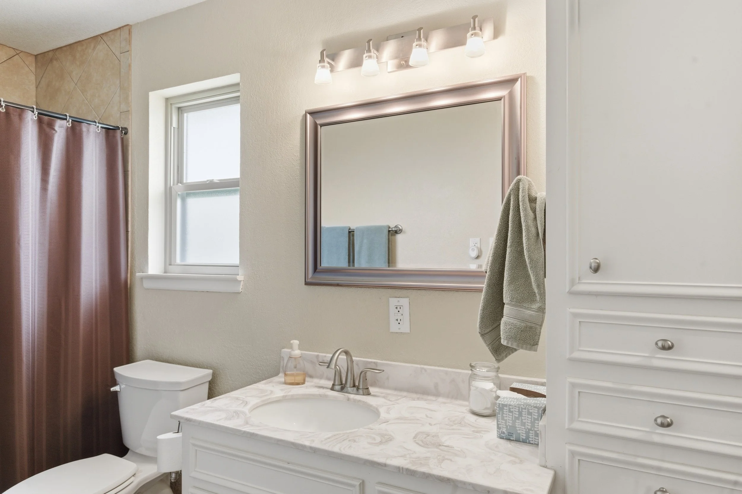 4213_Ferncliff_Ave_015.jpg
