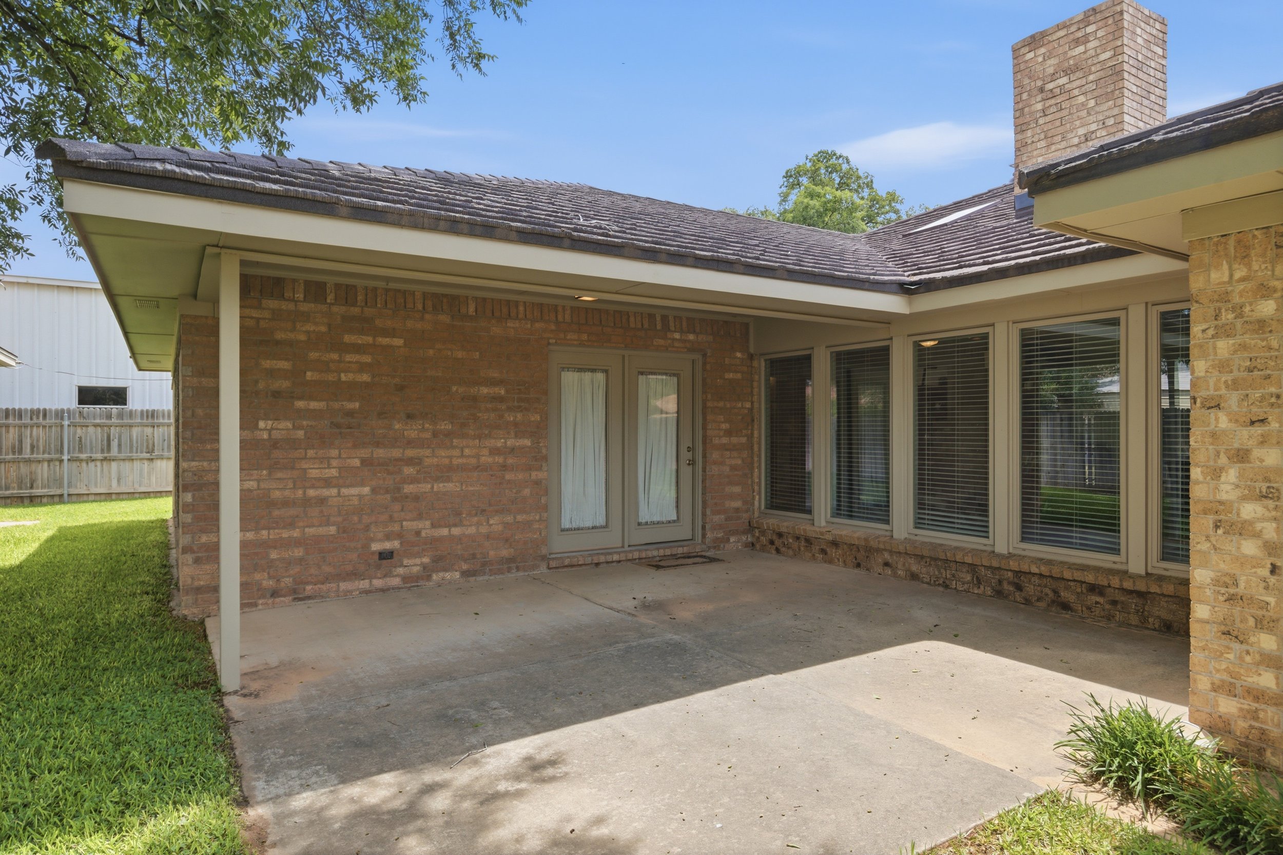 4213_Ferncliff_Ave_036.jpg