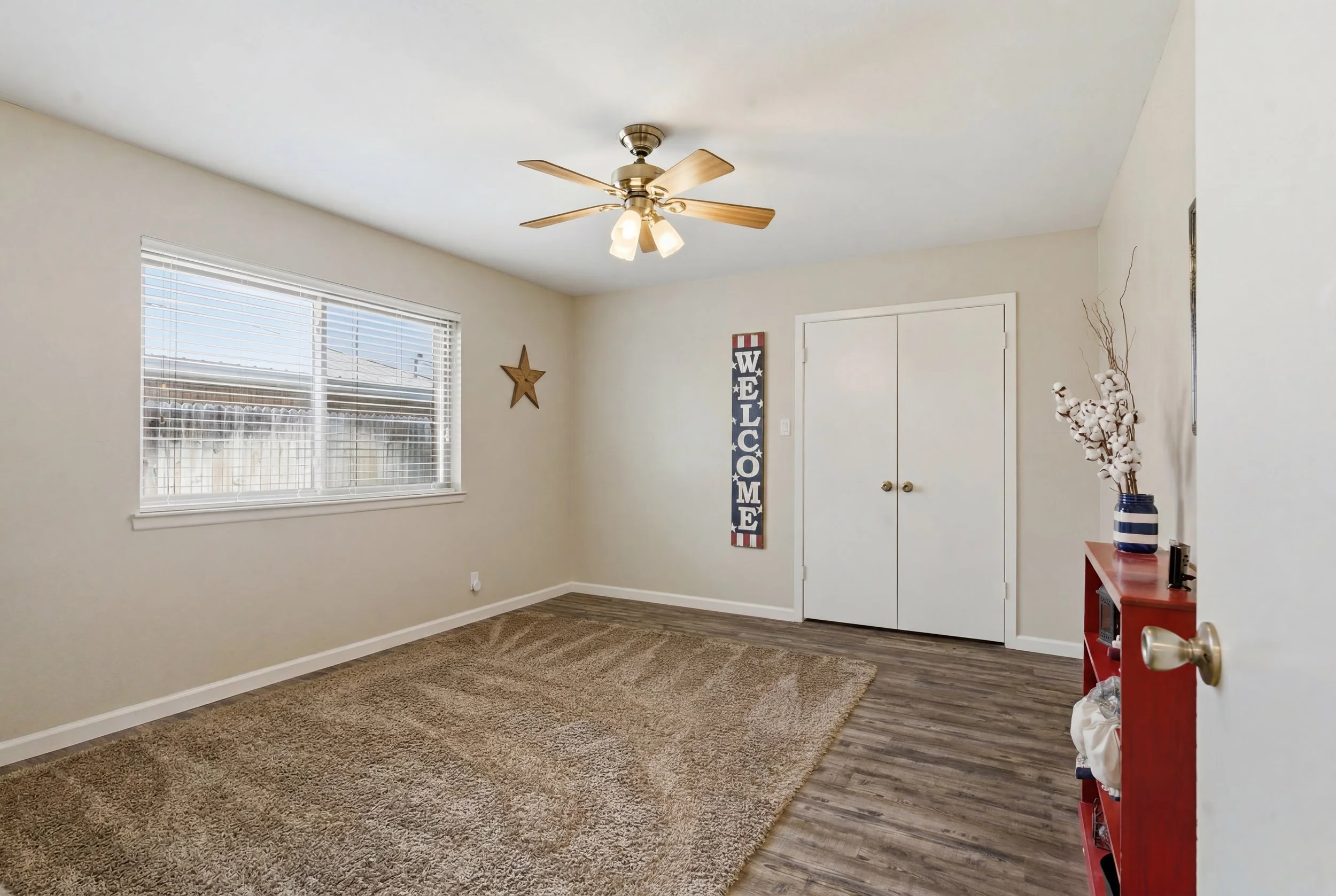 4213_Ferncliff_Ave_010.jpeg